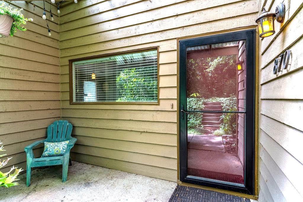 870 Bonnie Glen Drive SE