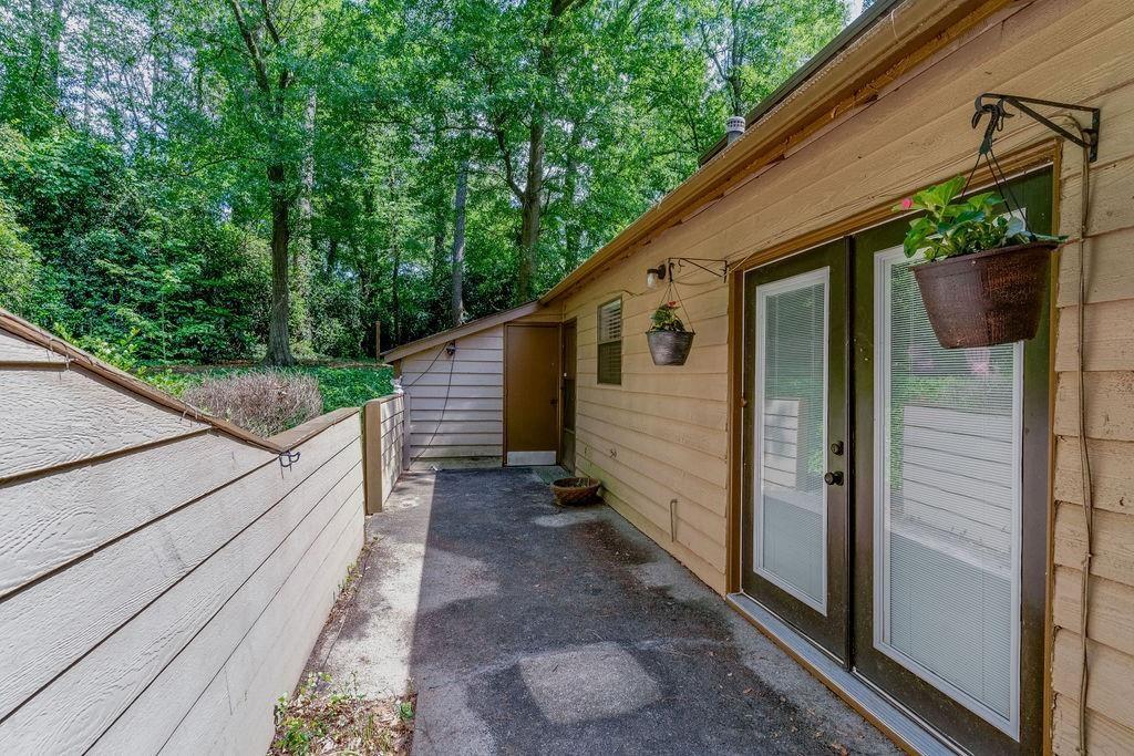 870 Bonnie Glen Drive SE