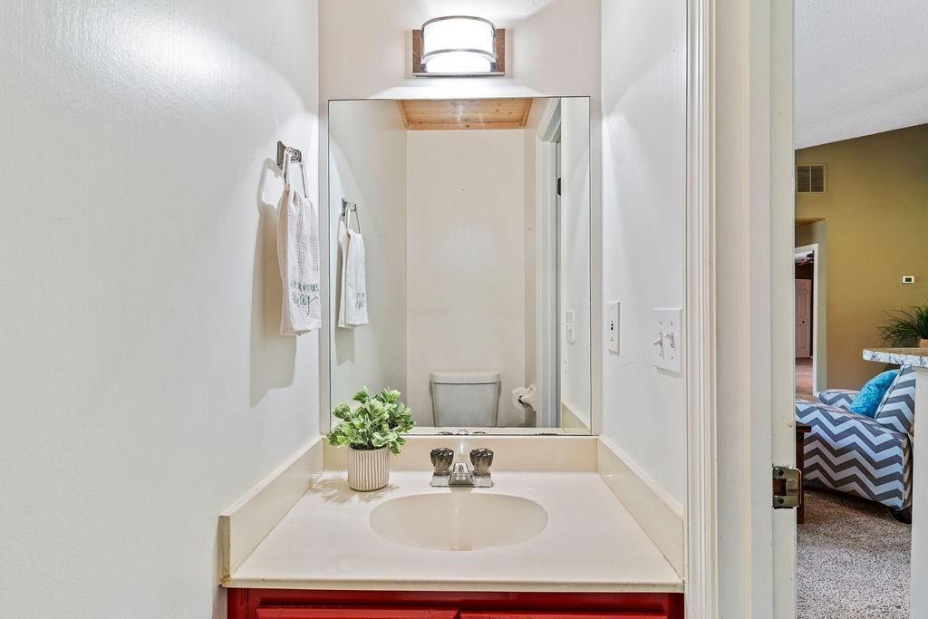 870 Bonnie Glen Drive SE