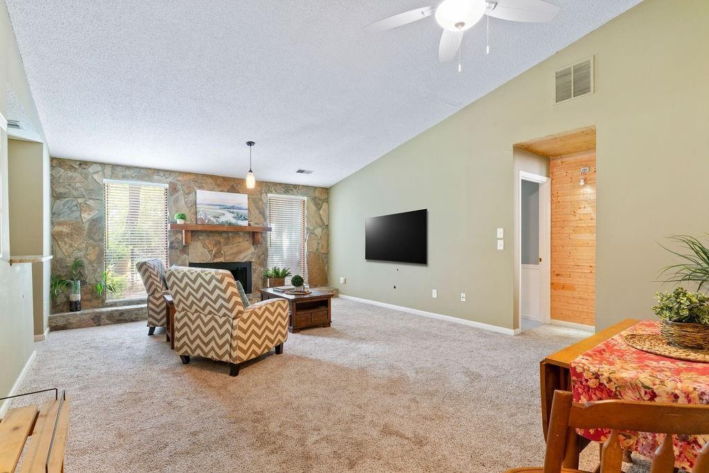 870 Bonnie Glen Drive SE