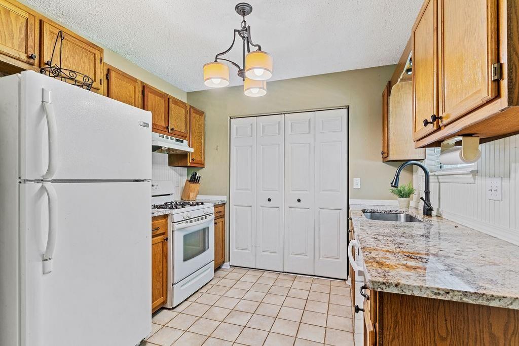 870 Bonnie Glen Drive SE