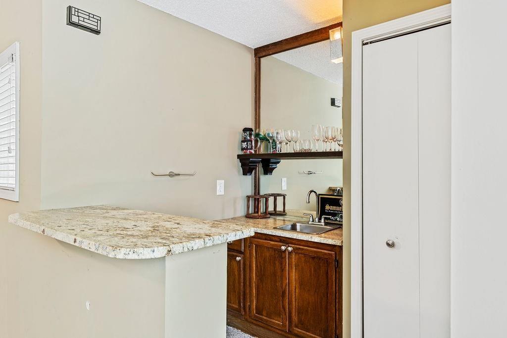 870 Bonnie Glen Drive SE