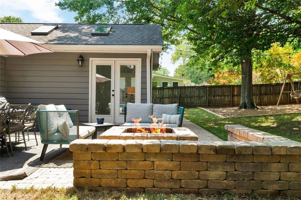 2580 FLEUR DE LIS PL
