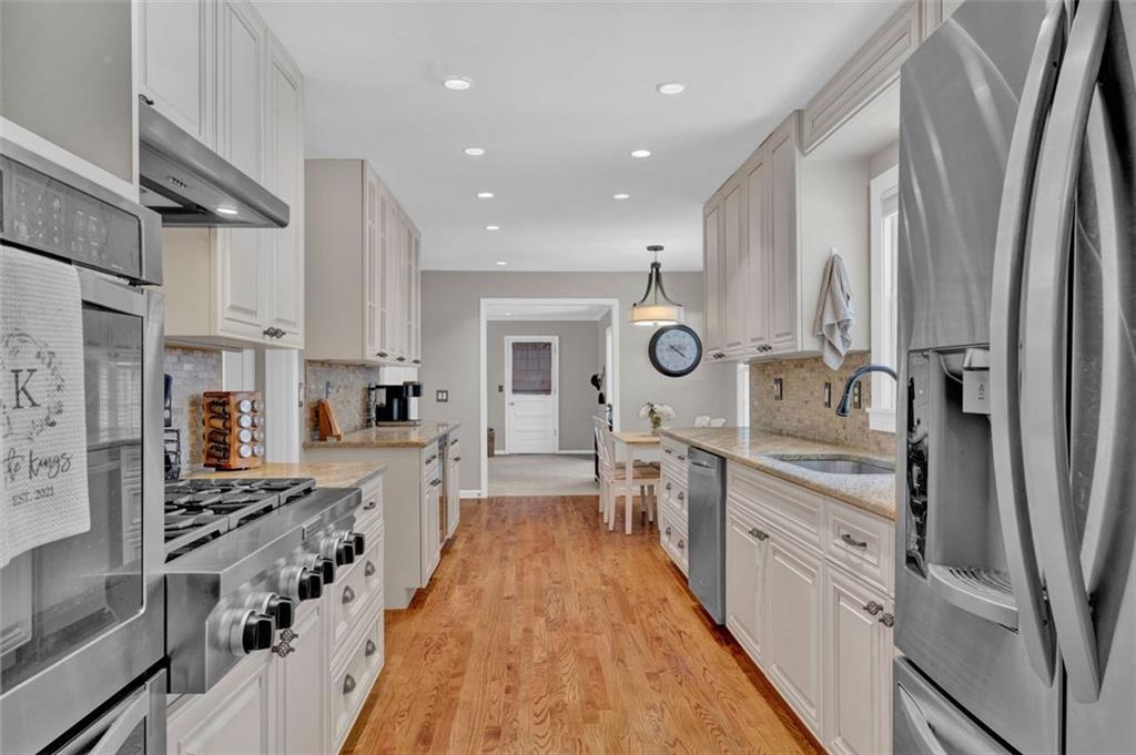 2580 FLEUR DE LIS PL