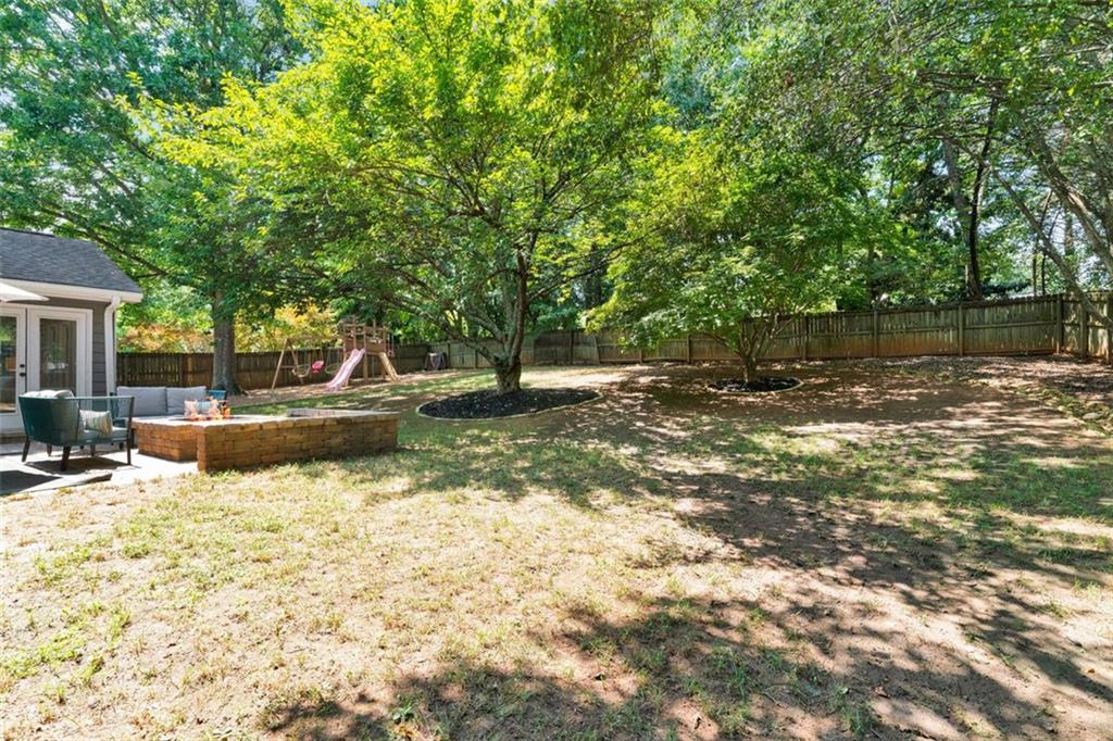 2580 FLEUR DE LIS PL