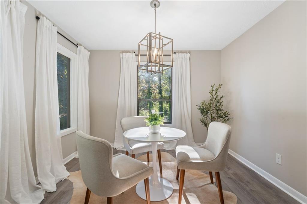 163 Castleair Court NE