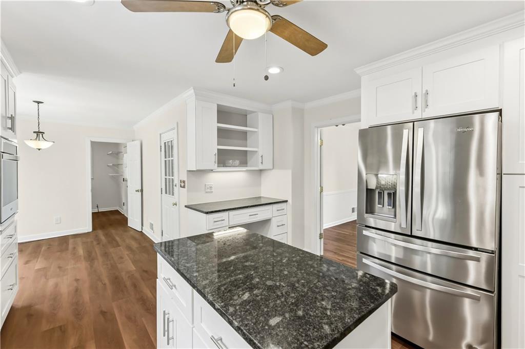 4905 Leisure Drive