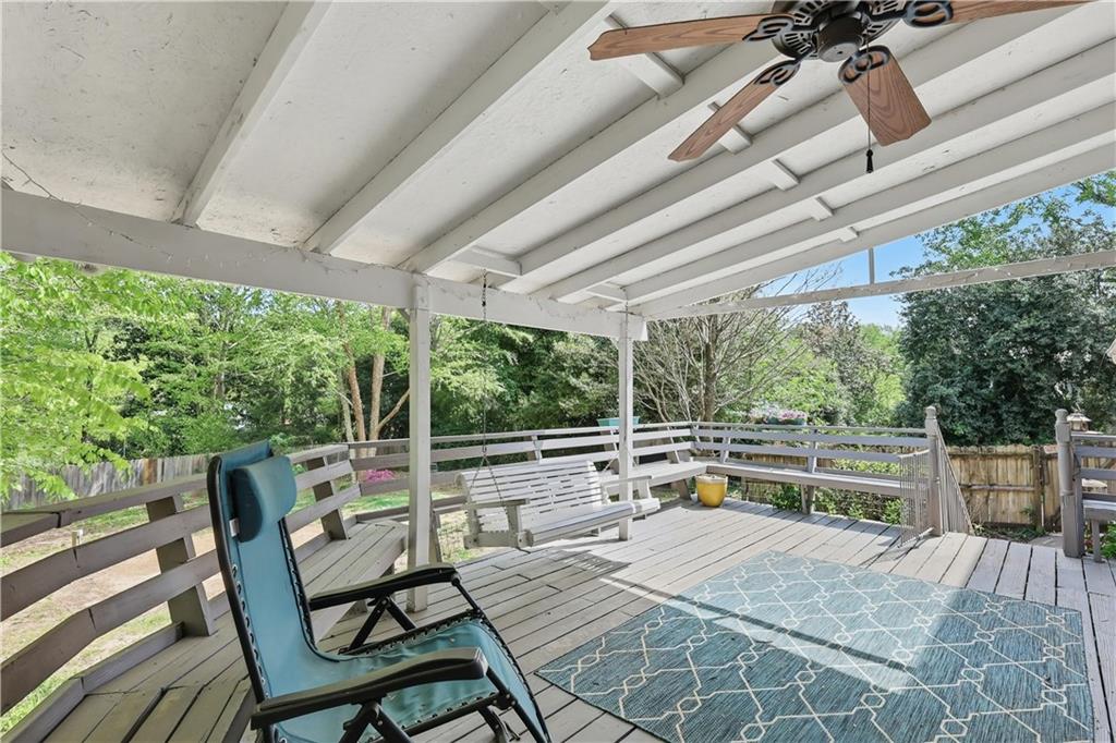4905 Leisure Drive
