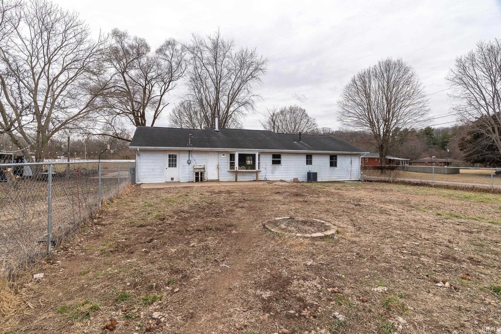1764 State Road 25 W