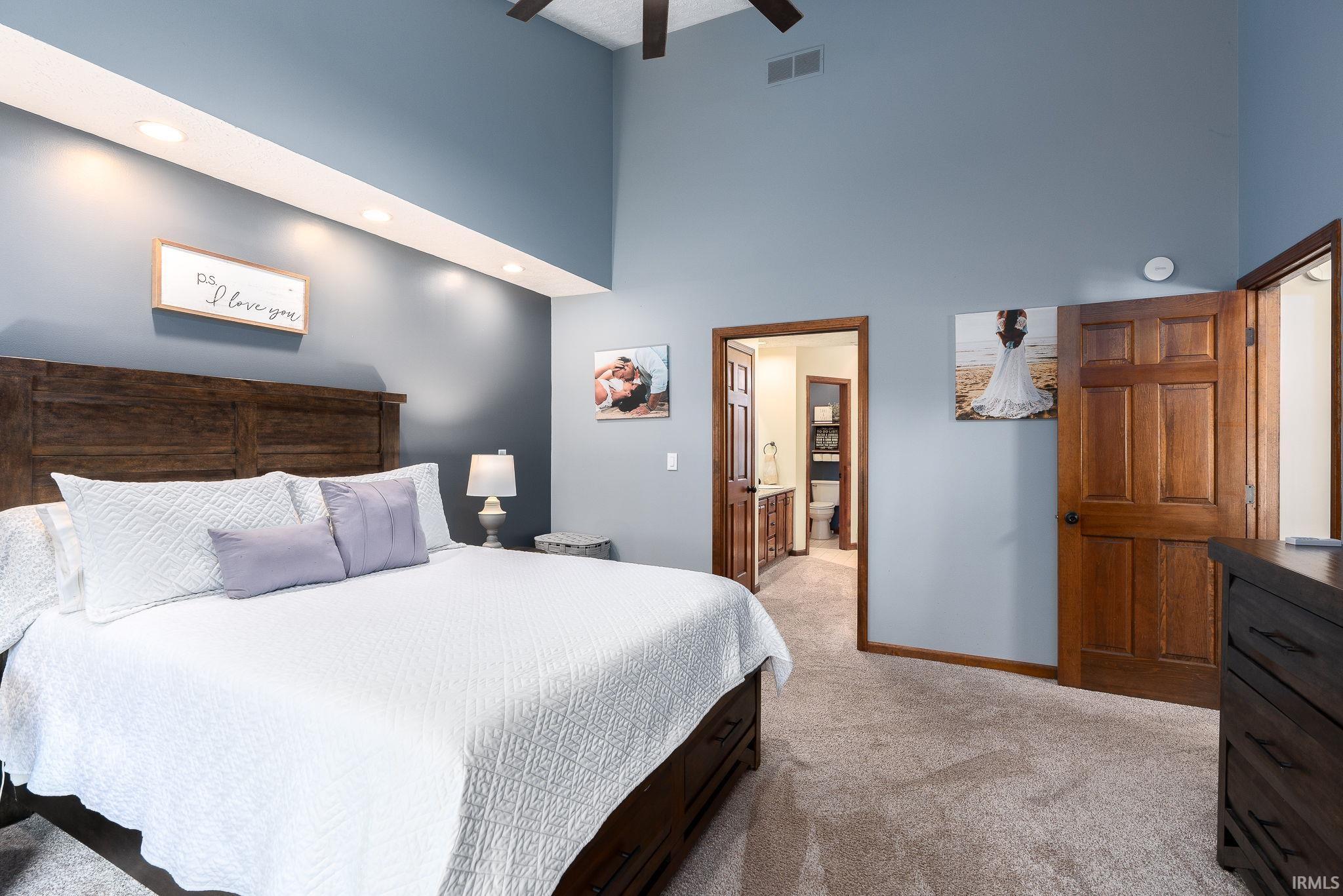 5523 Blackberry Lane