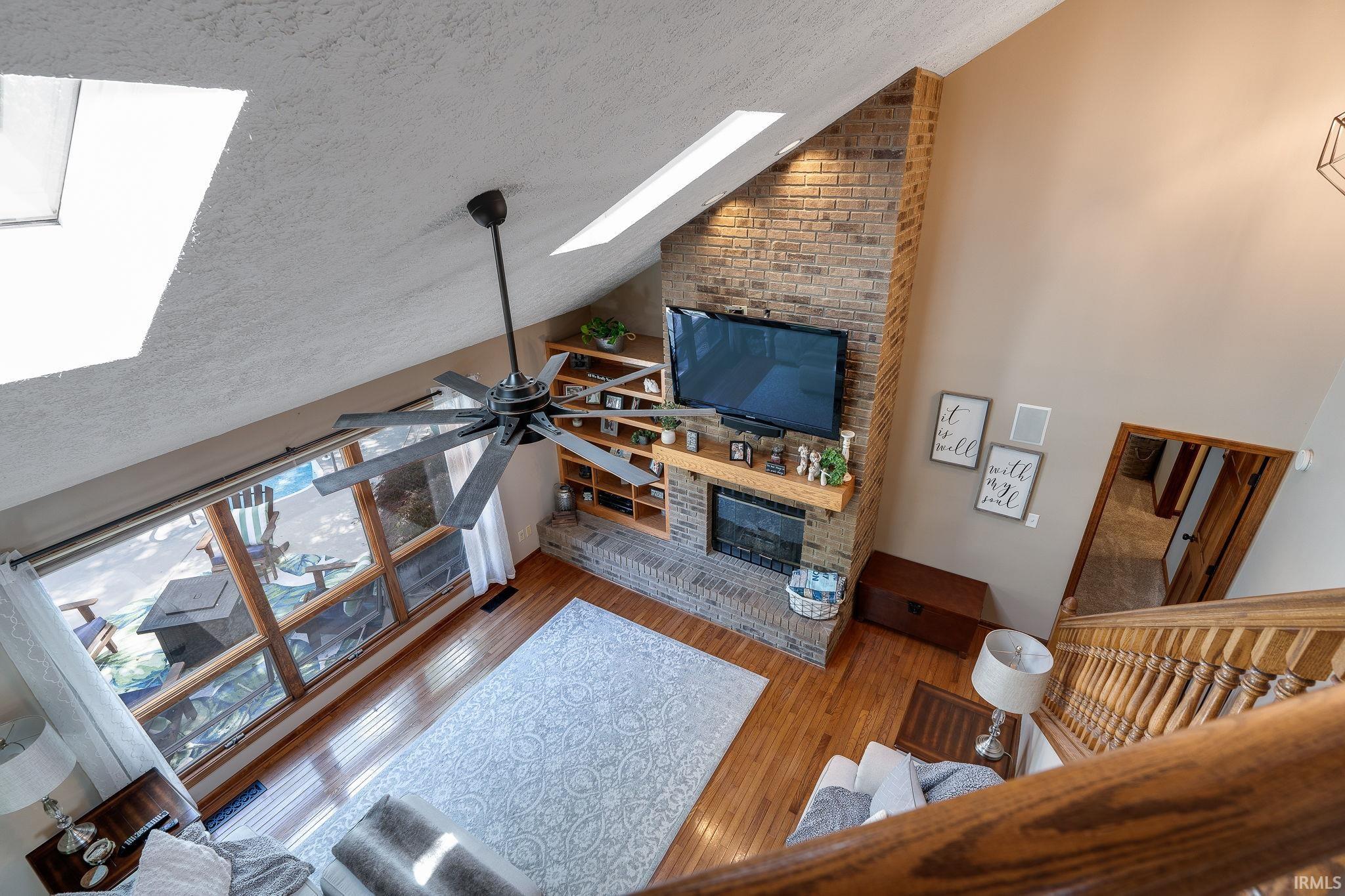 5523 Blackberry Lane