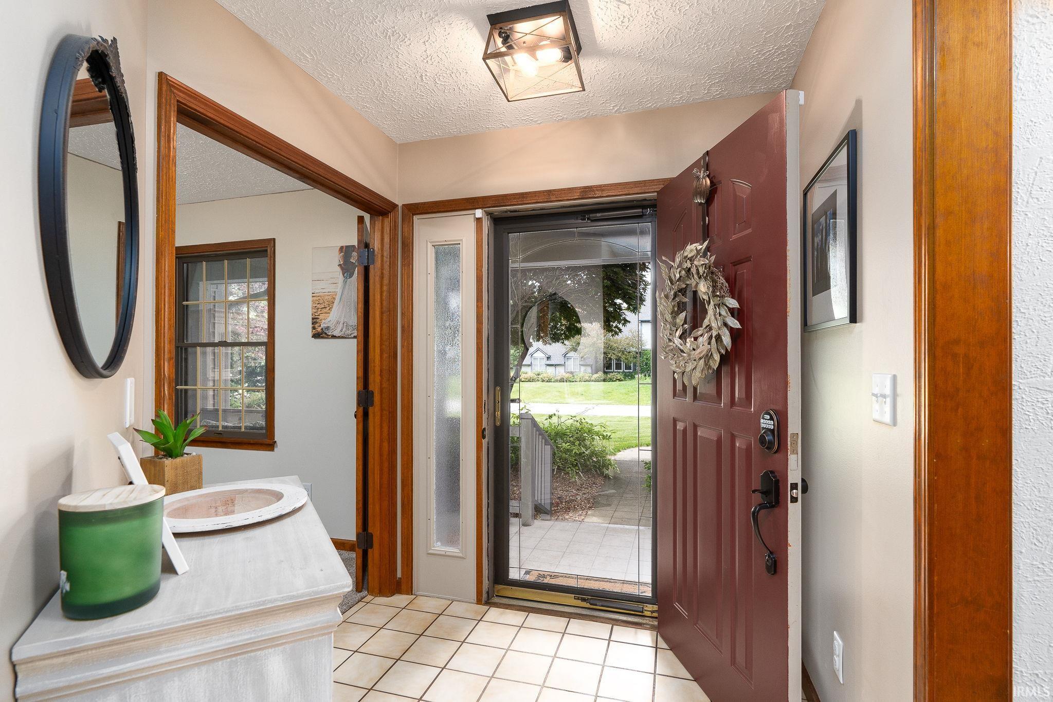 5523 Blackberry Lane