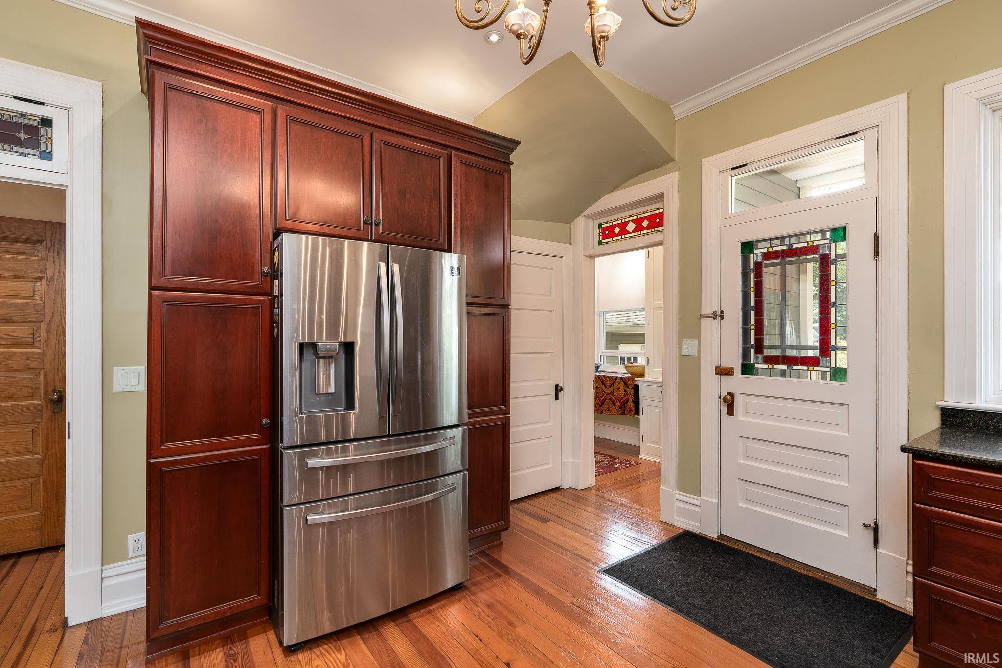 512 S 7th Street