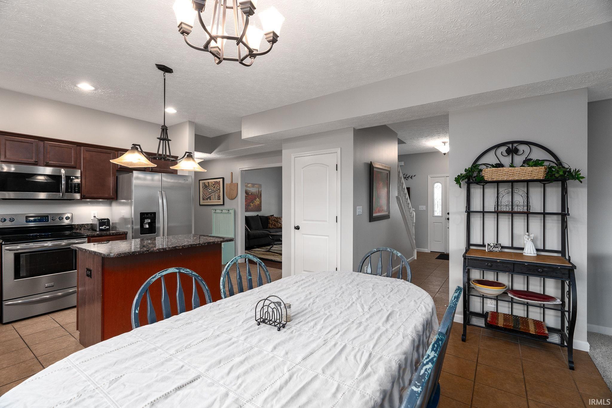 4583 Rabbit Run Road