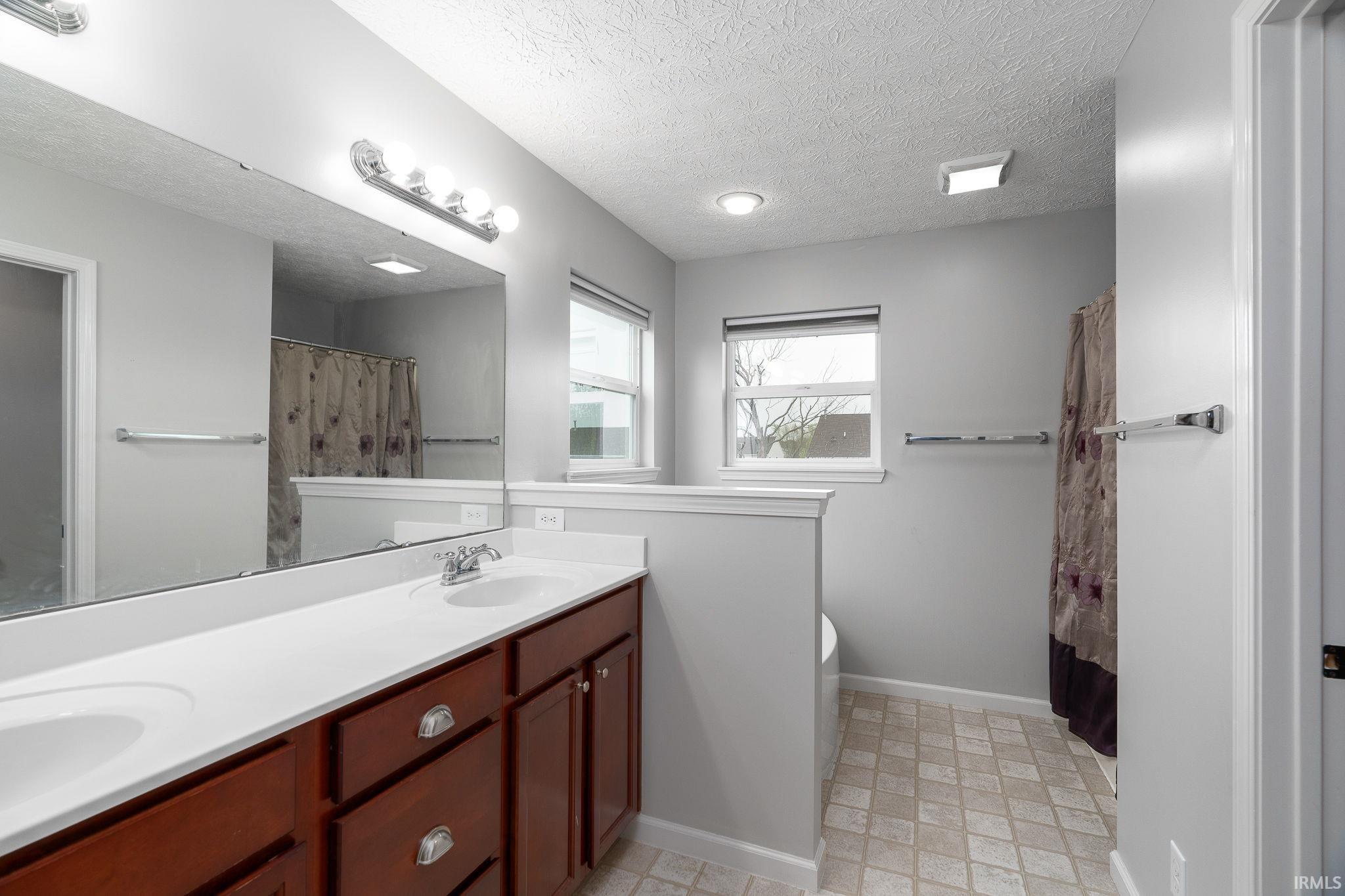 4583 Rabbit Run Road