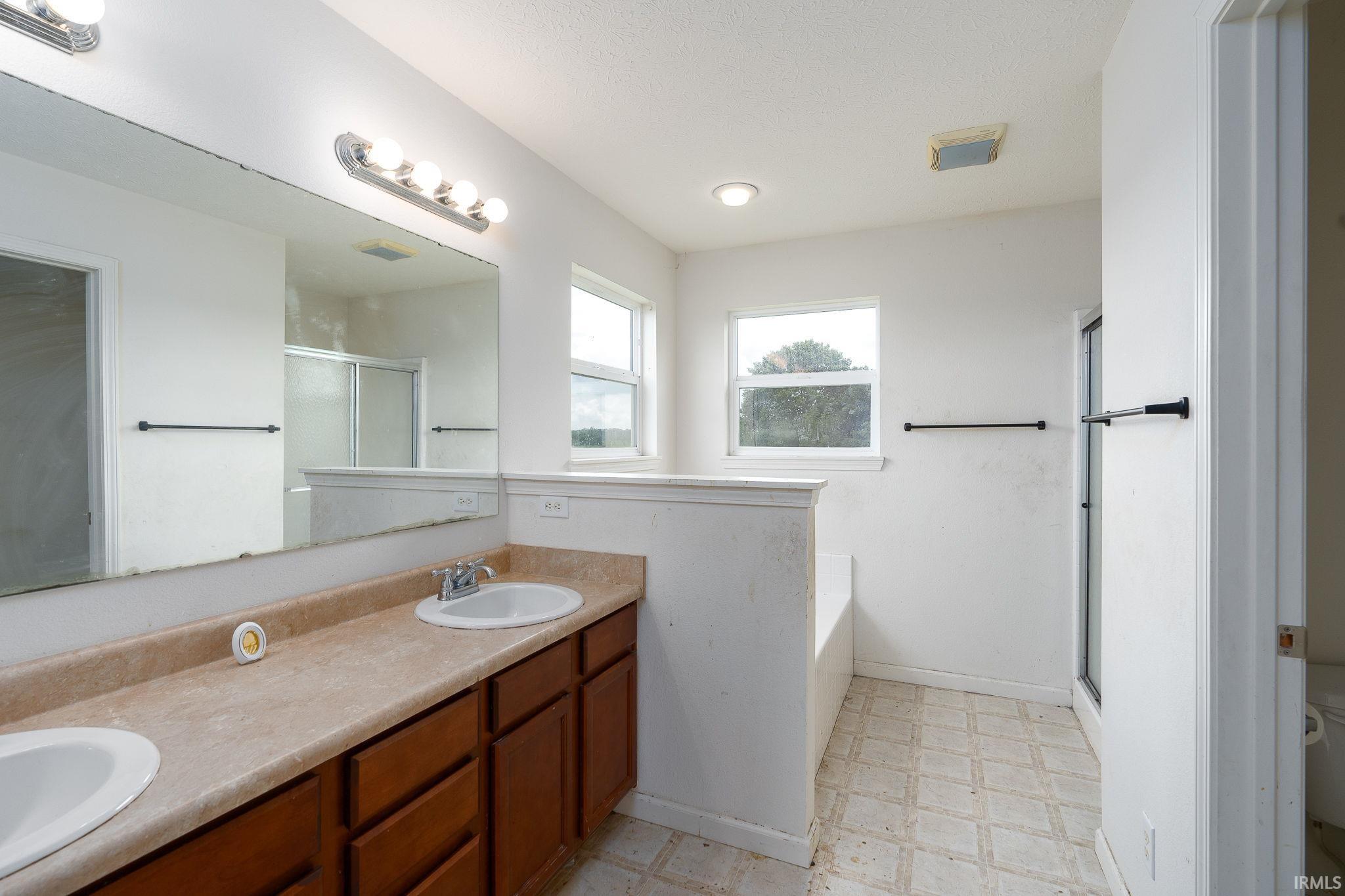 10881 Fretz Lane