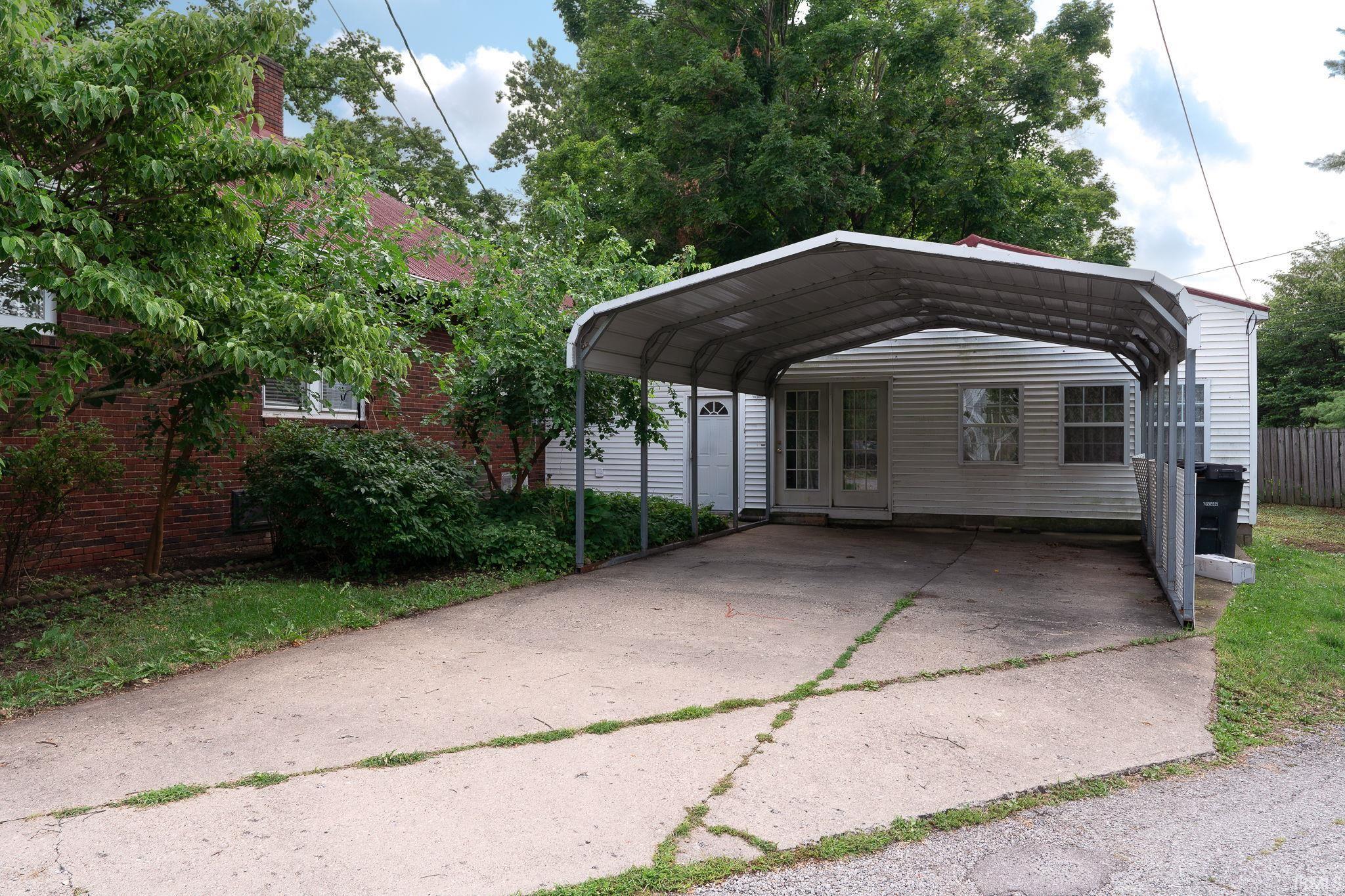 1825 Main Street