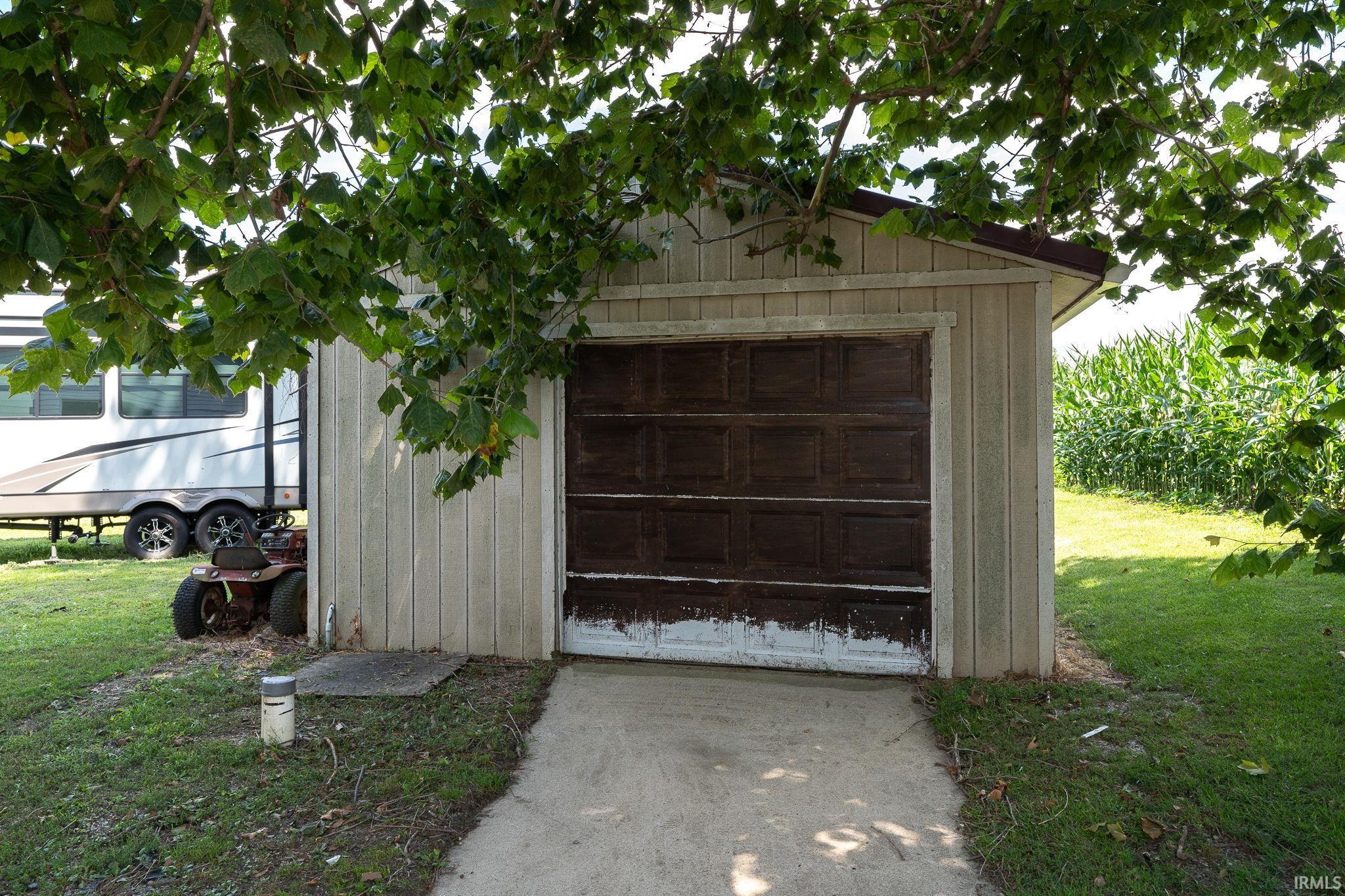 2617 S US Hwy 421
