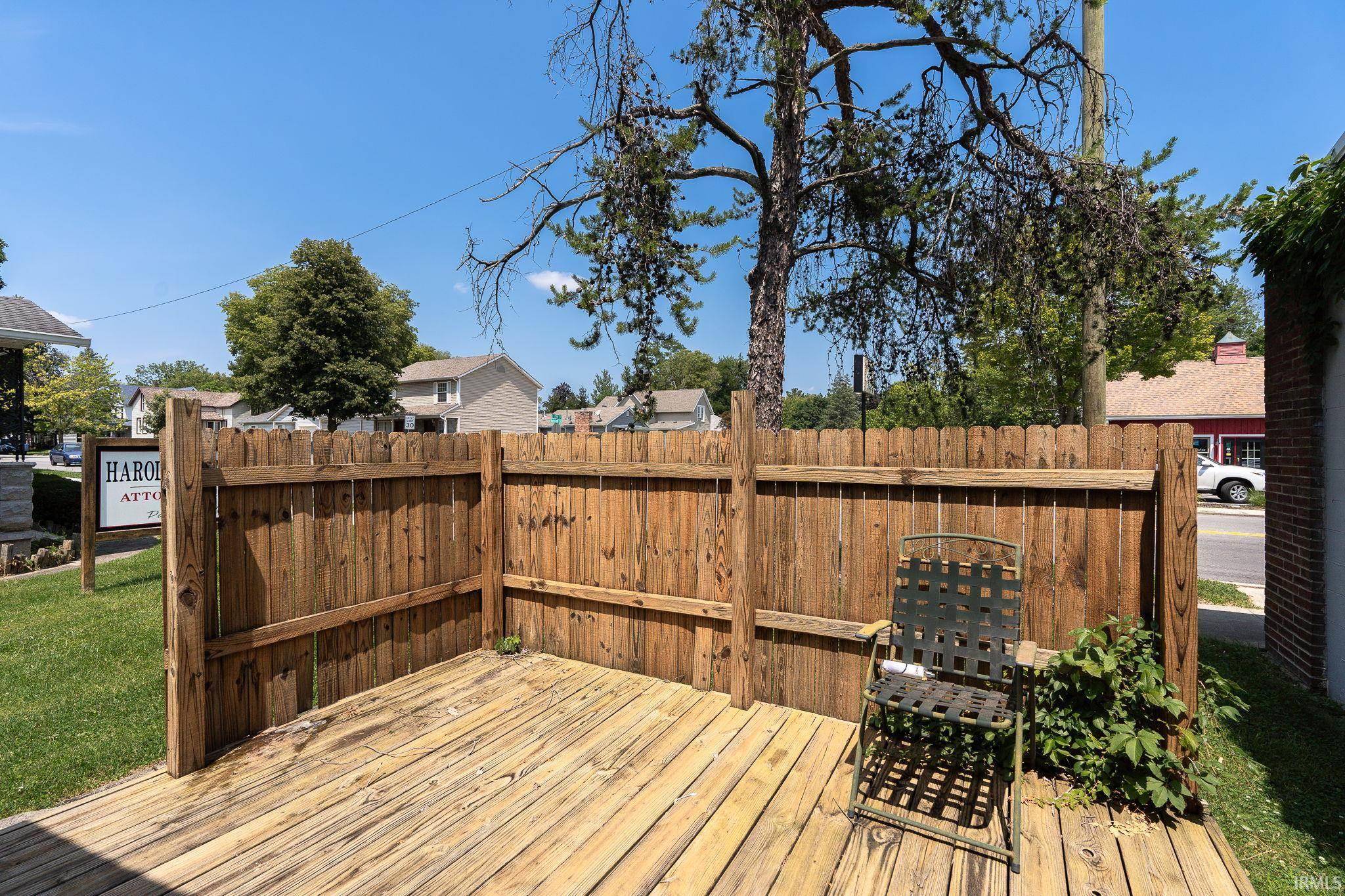 1513 Kossuth Street