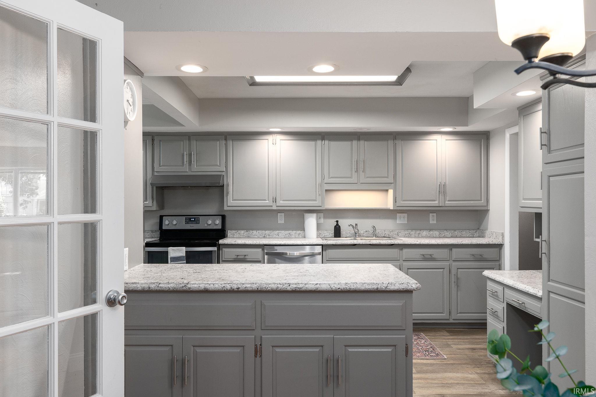 2240 Miami Trail