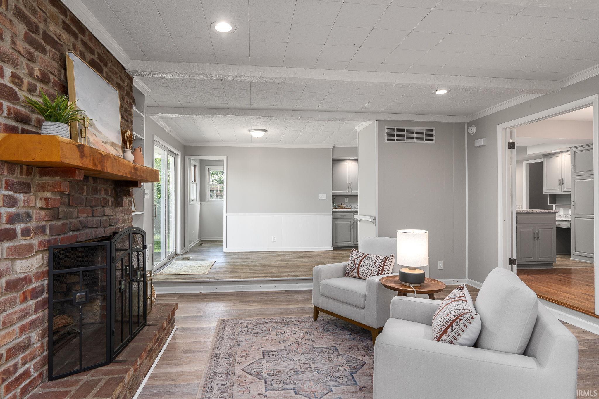 2240 Miami Trail