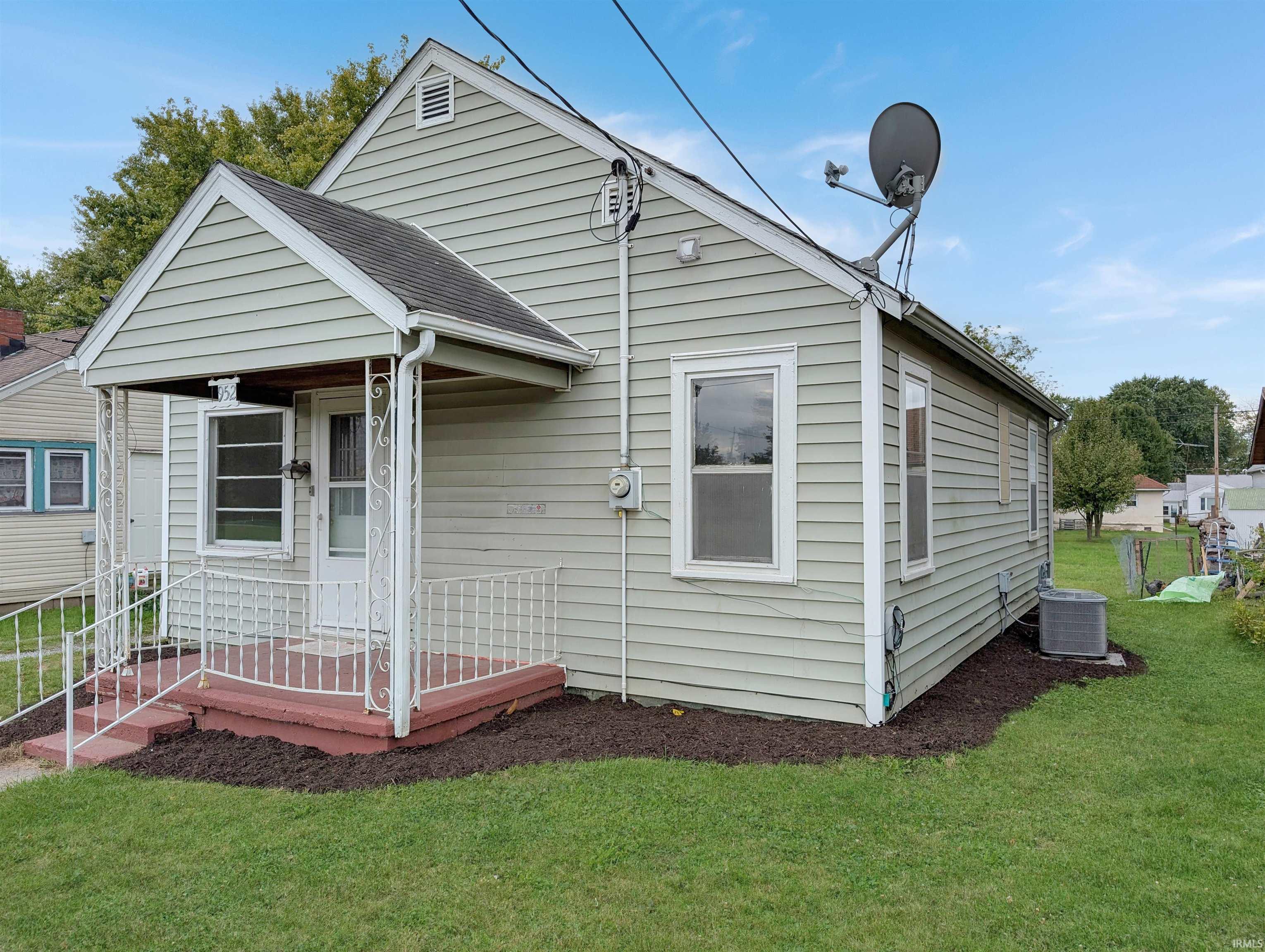 952 Rossville Ave