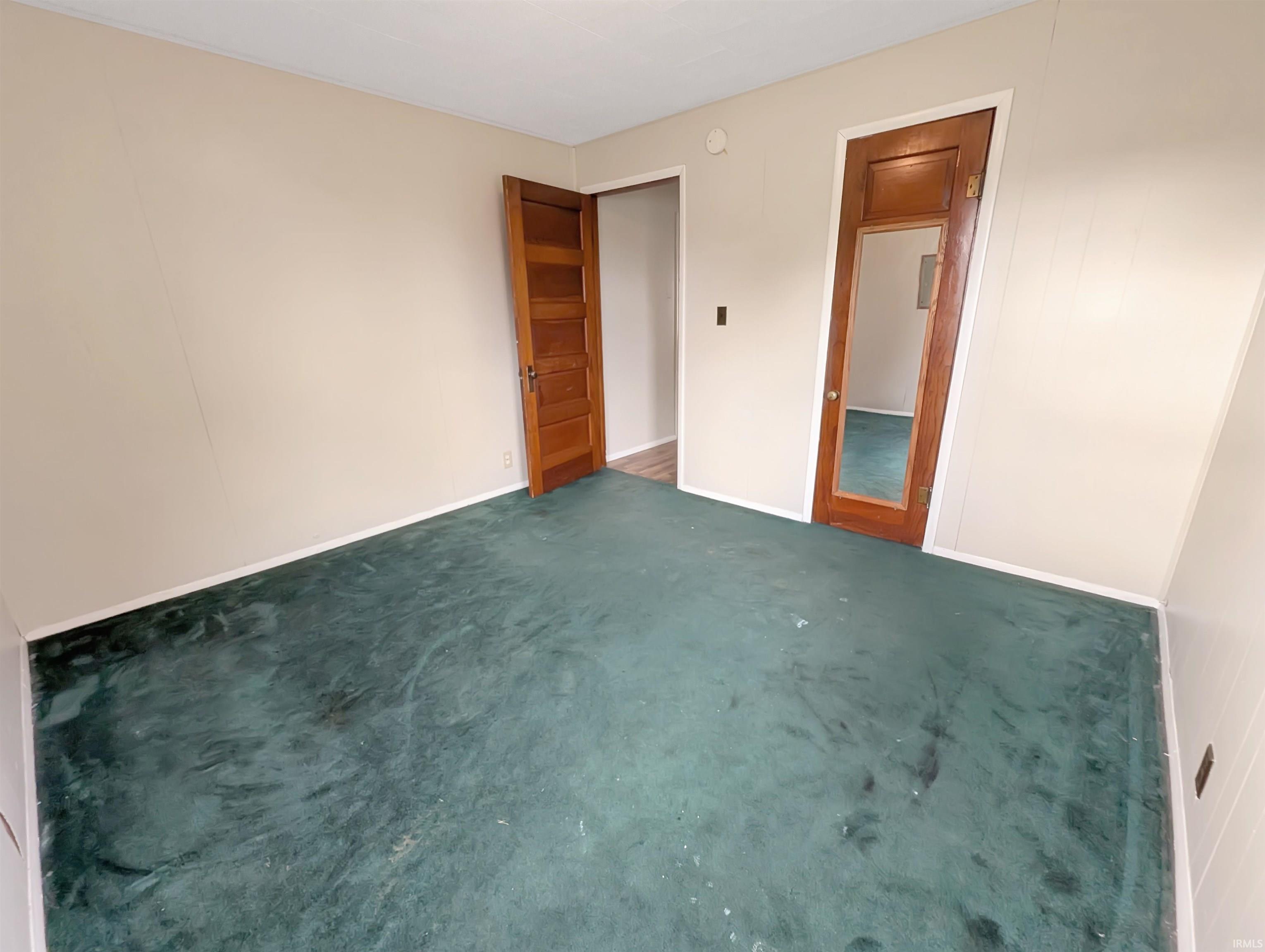 952 Rossville Ave