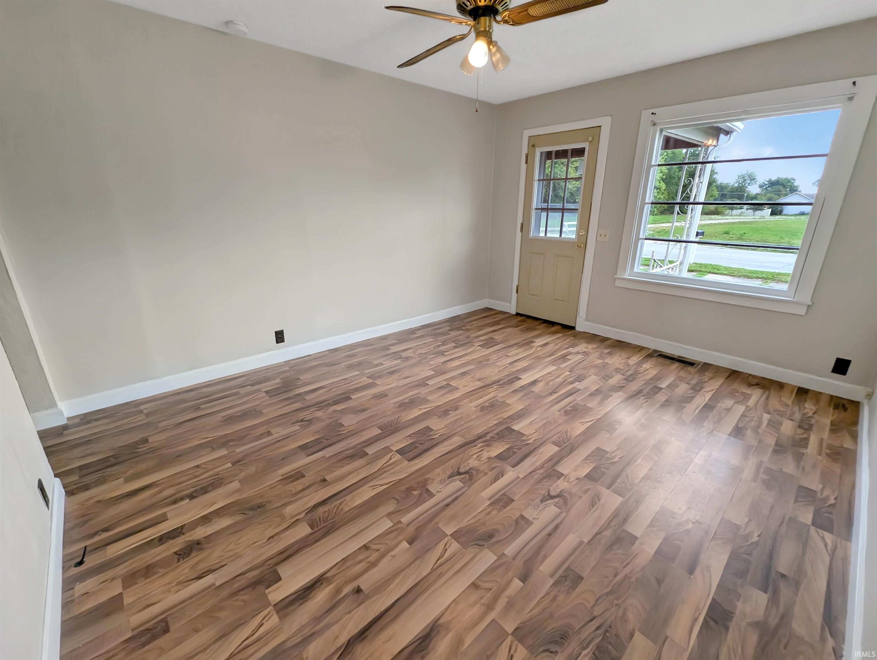 952 Rossville Ave