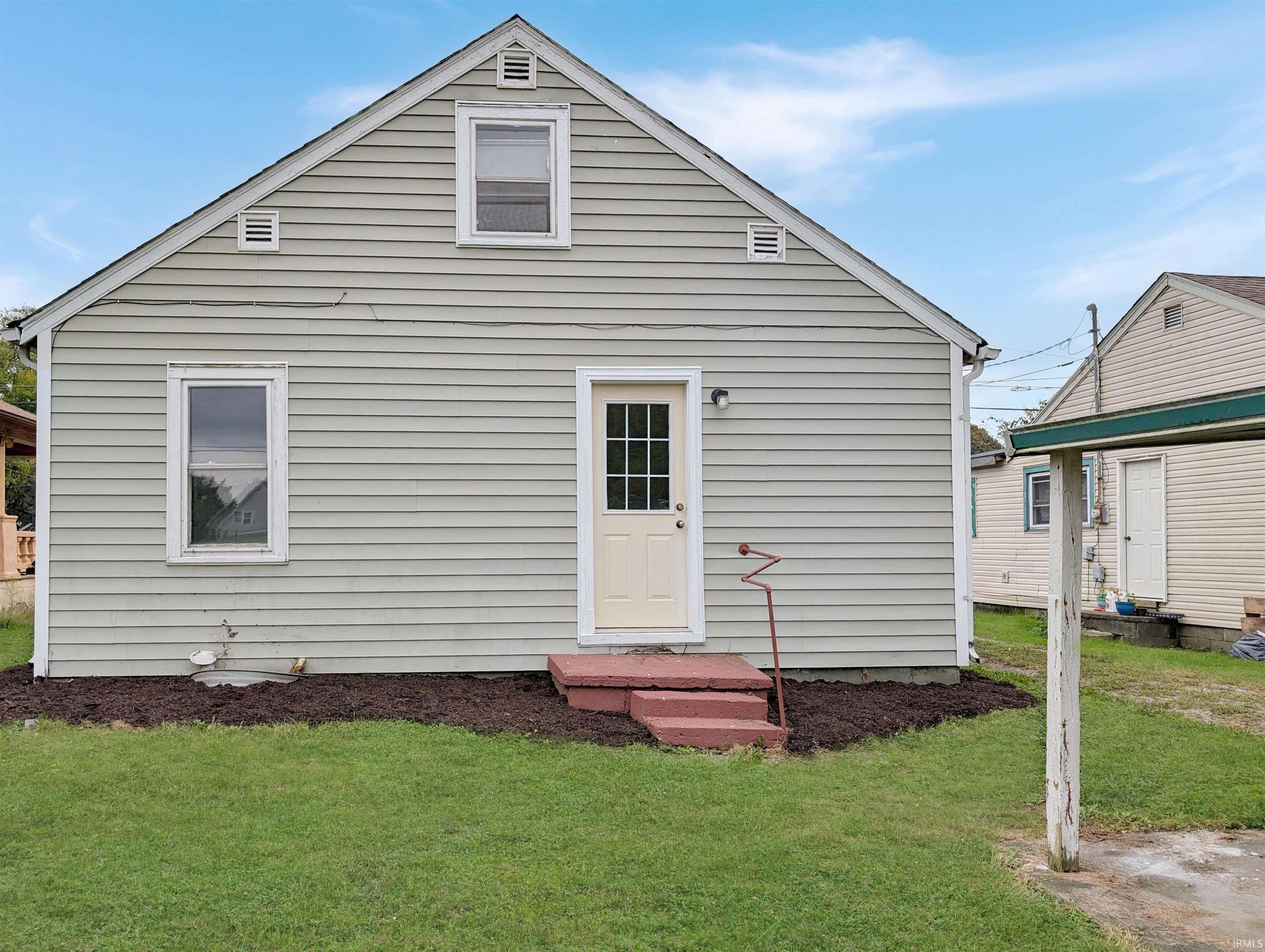 952 Rossville Ave