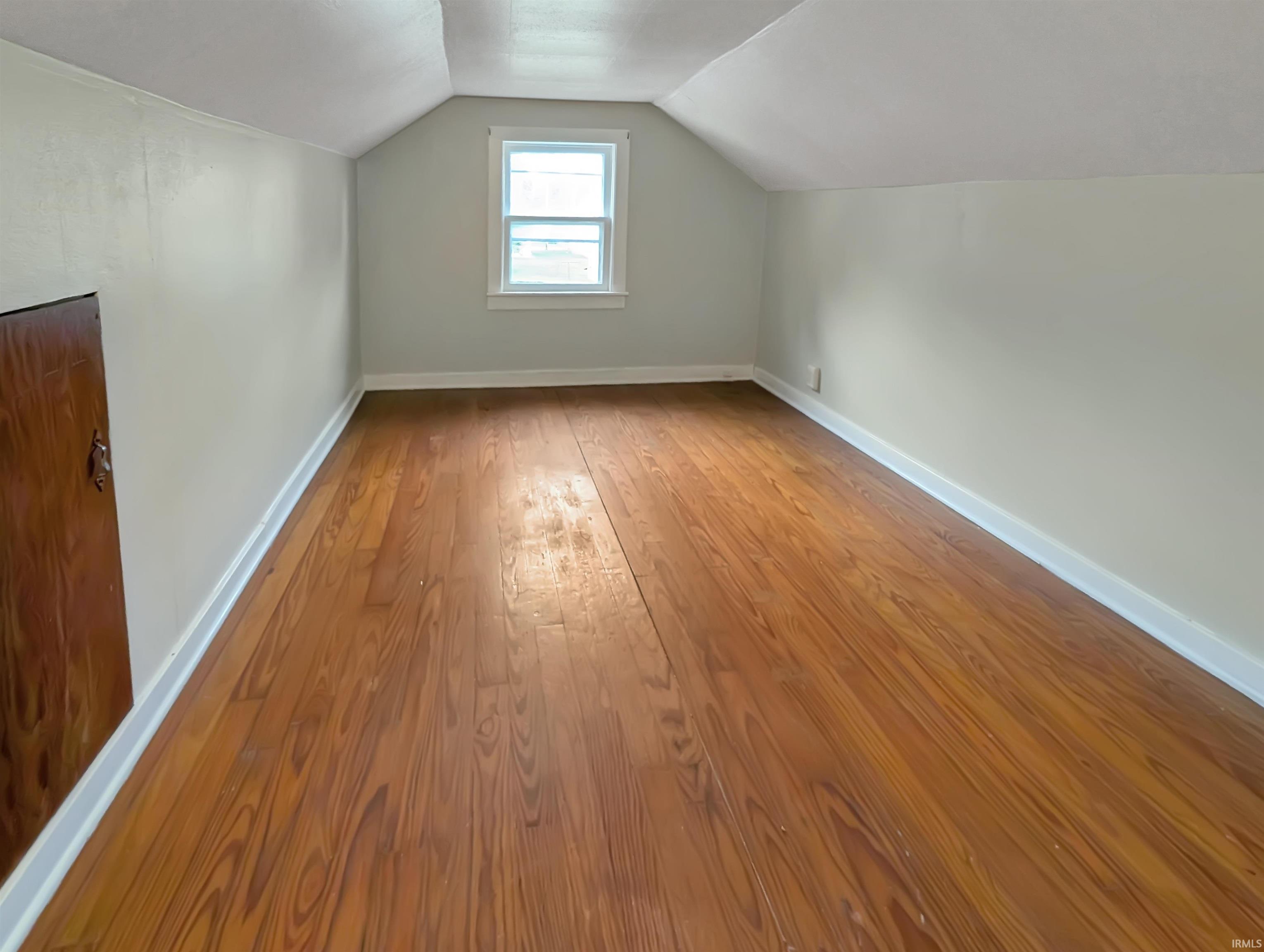 952 Rossville Ave