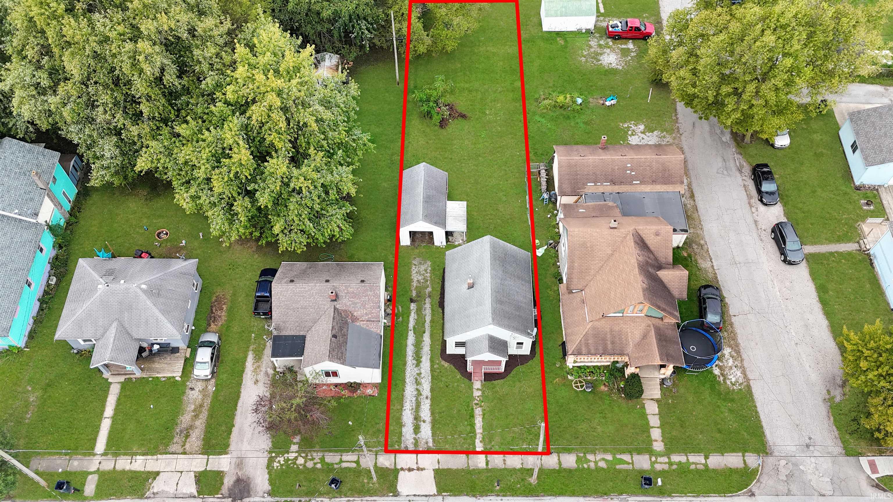 952 Rossville Ave