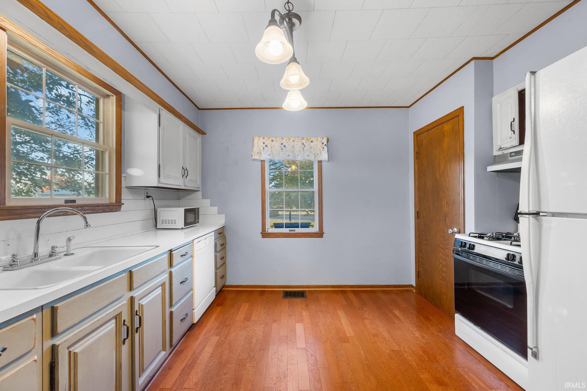 500 W 5th Street