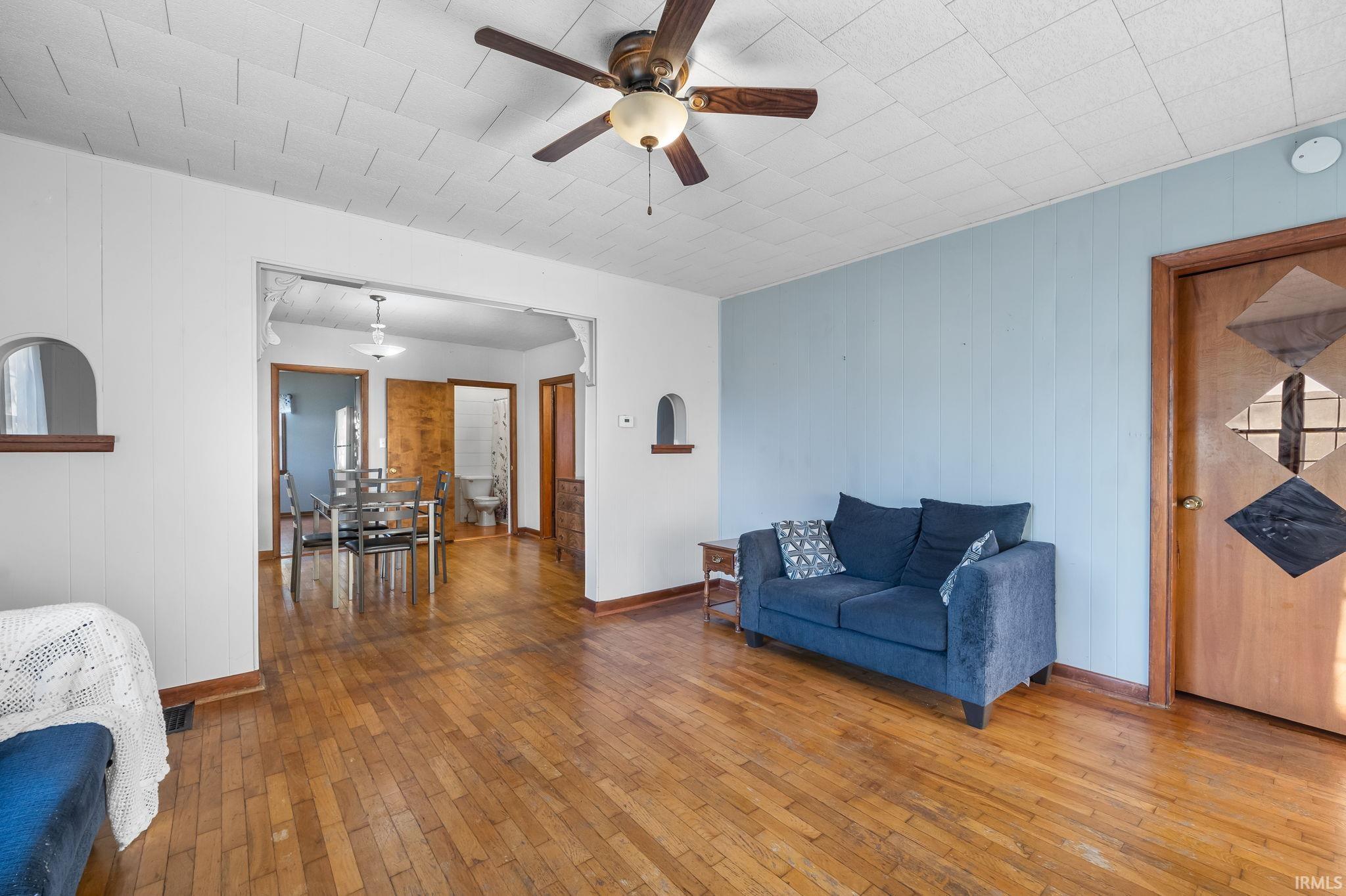500 W 5th Street