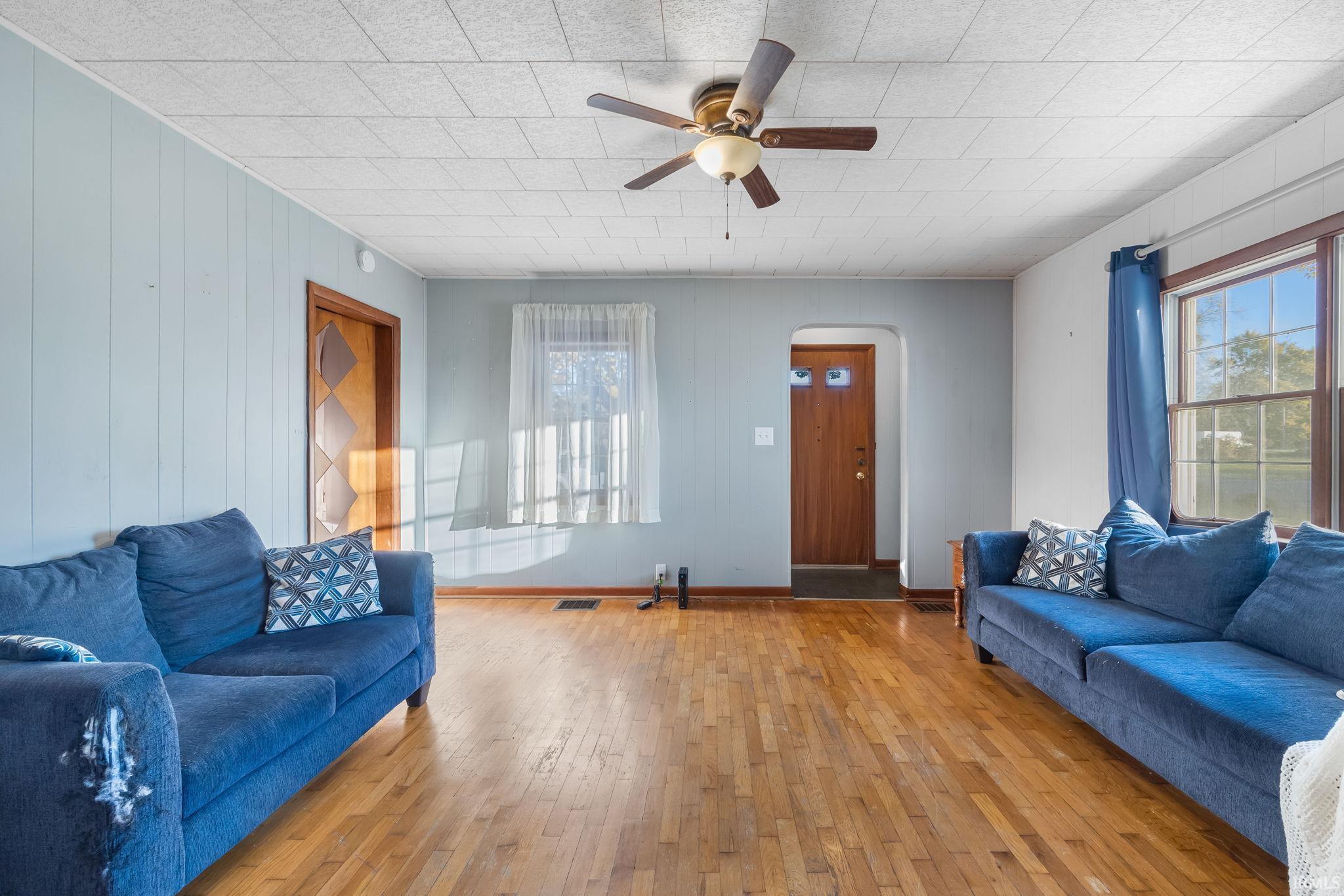 500 W 5th Street