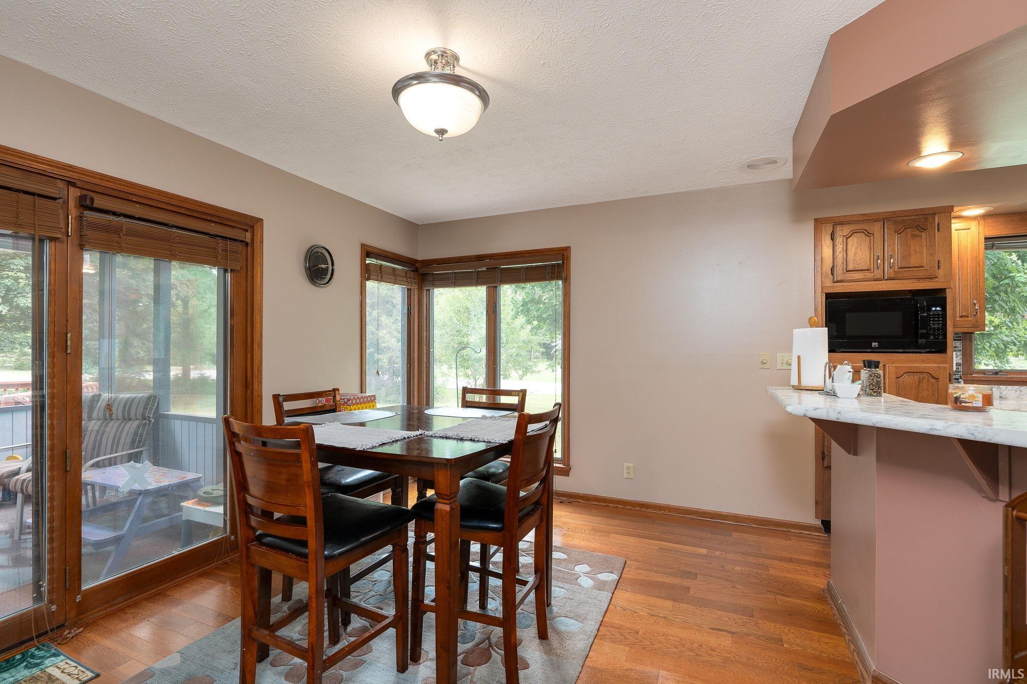 5528 Blackberry Lane
