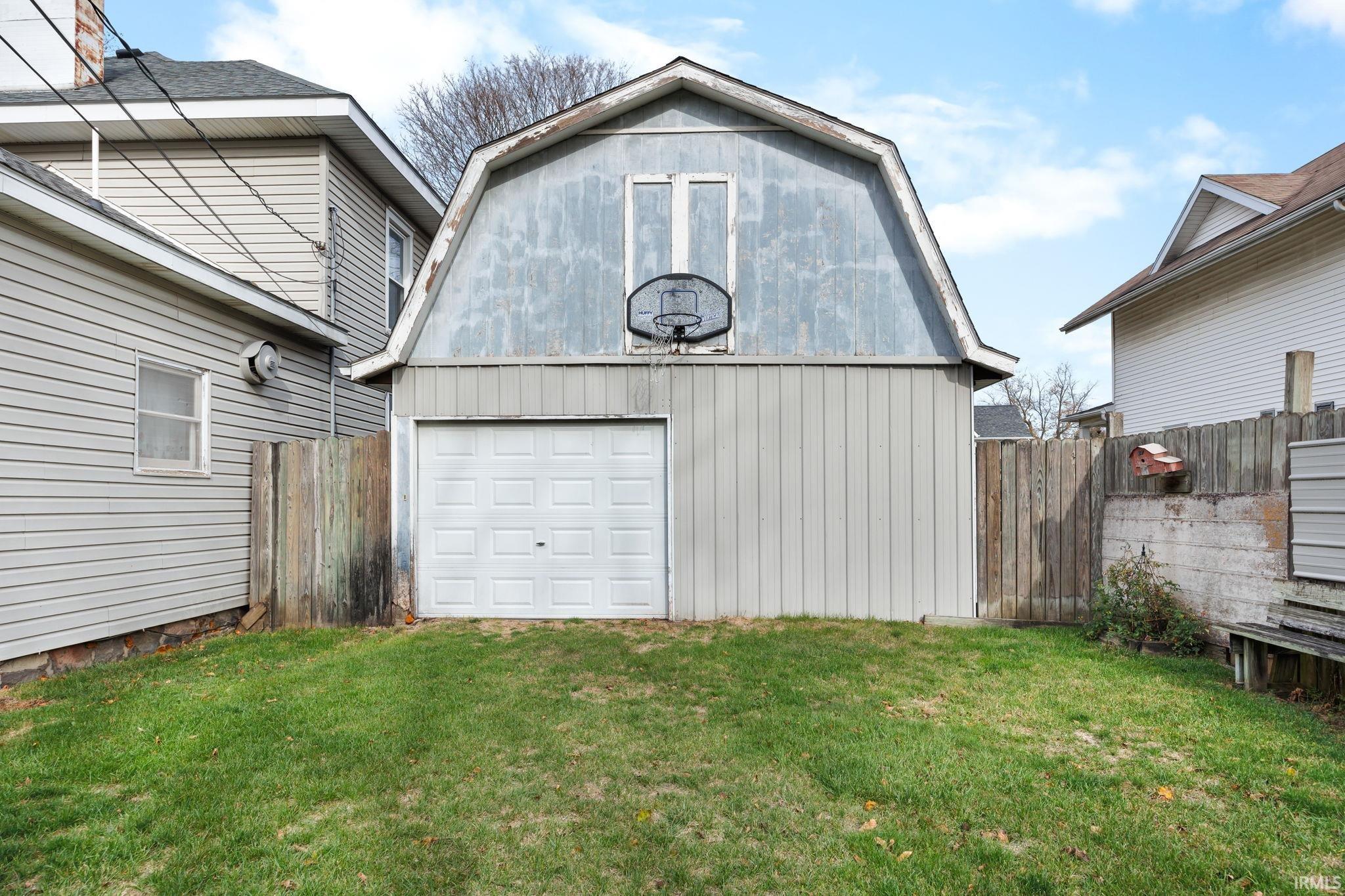 300 E 3rd Street