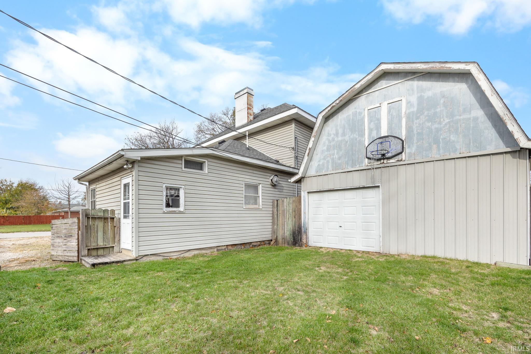 300 E 3rd Street