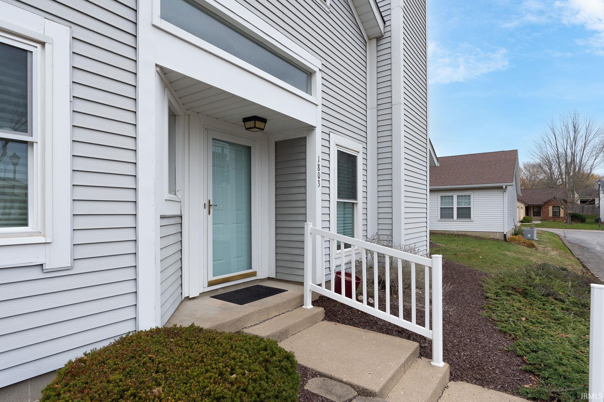 1803 Twin Oaks Lane
