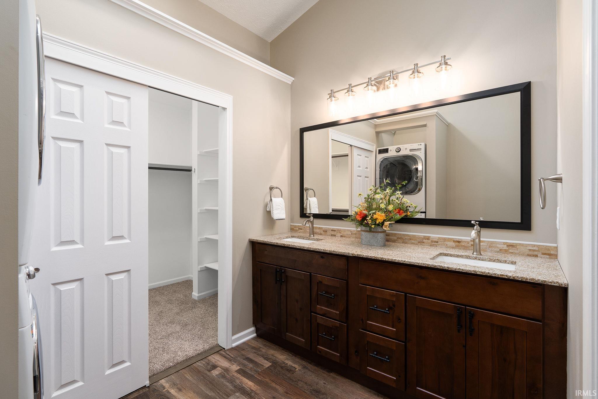 1803 Twin Oaks Lane