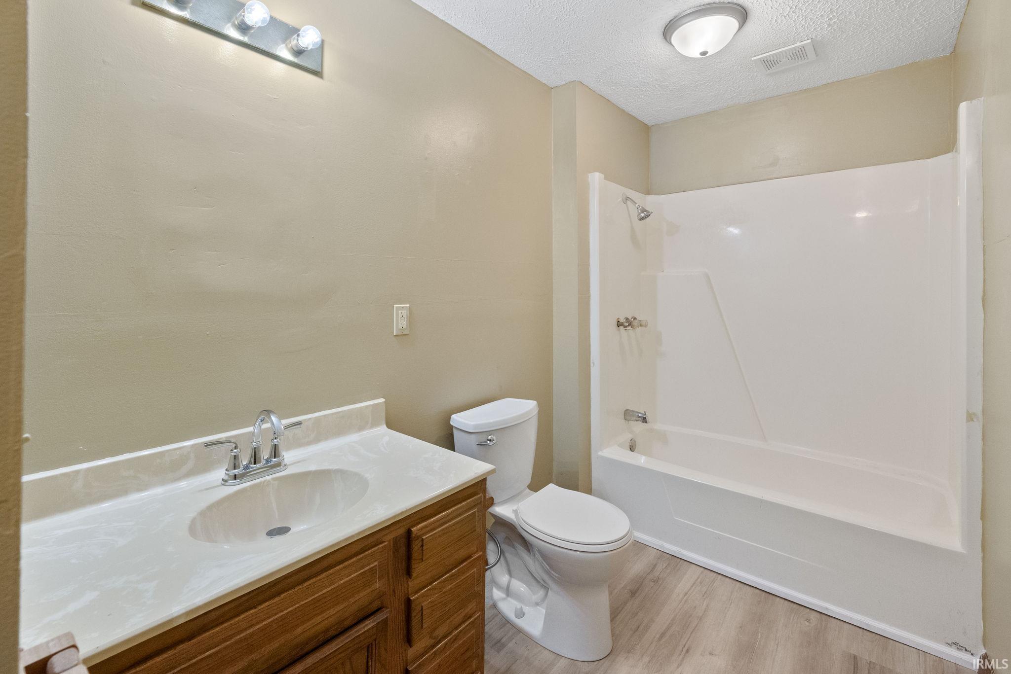 551 E Green Street Unit: 3