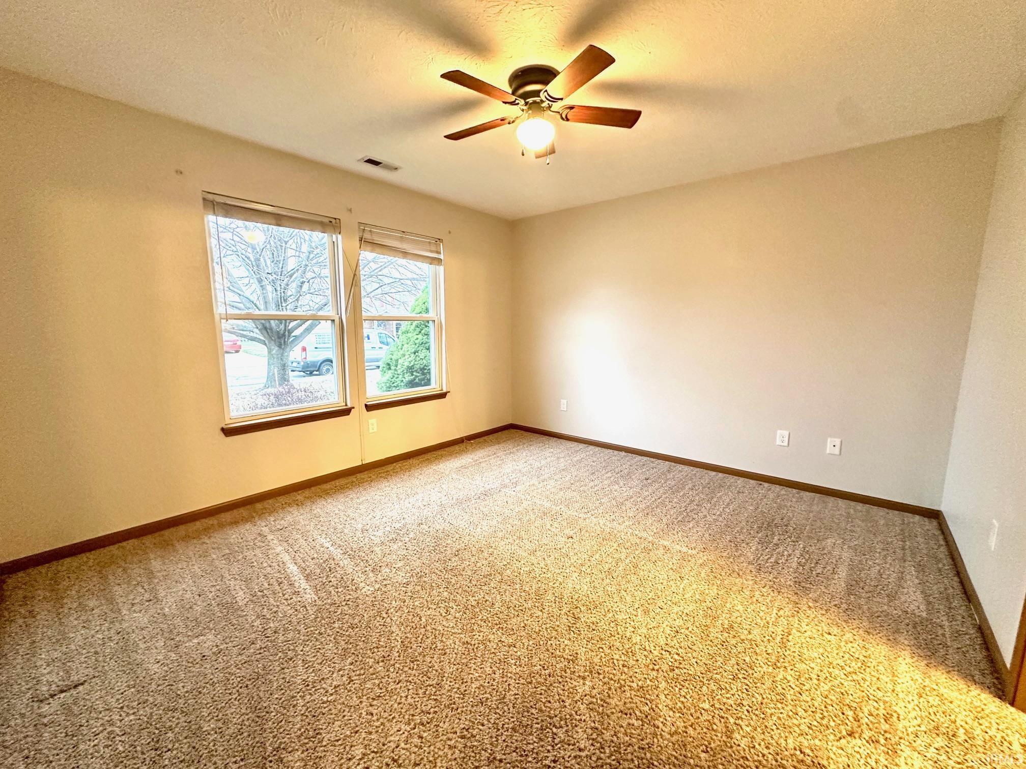 911 N Braxton Drive