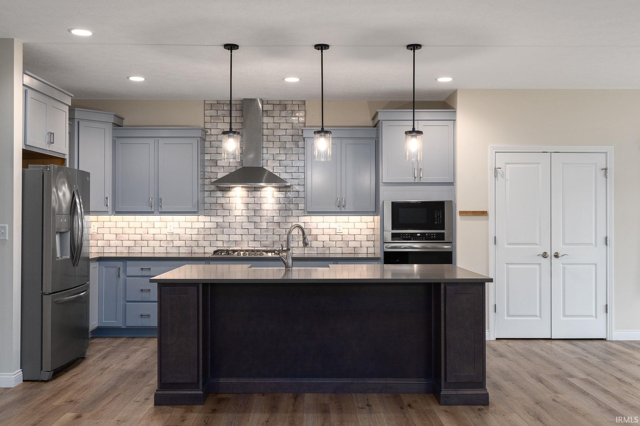 4180 Admirals Pointe Drive