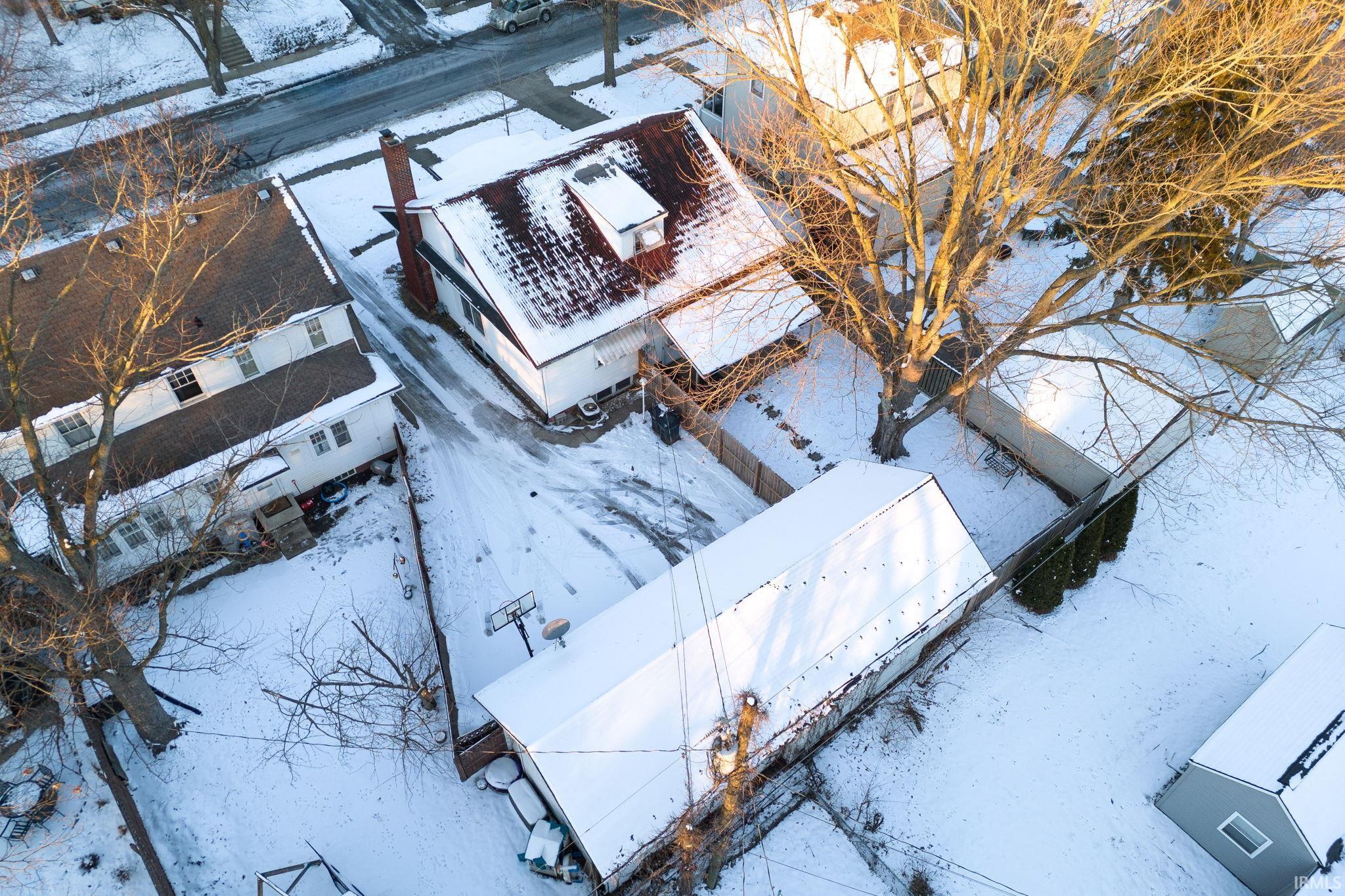 1521 Central Street