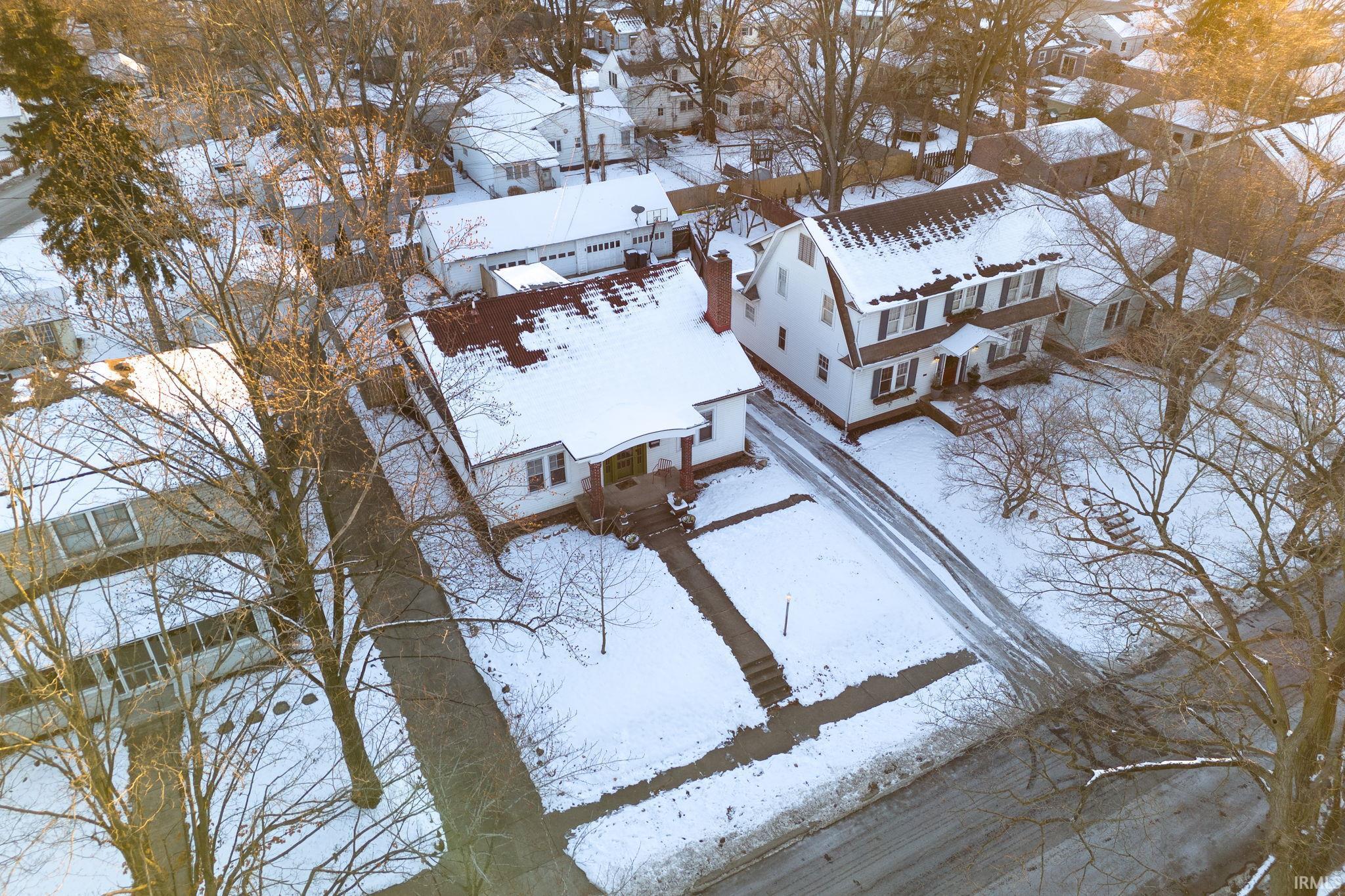 1521 Central Street