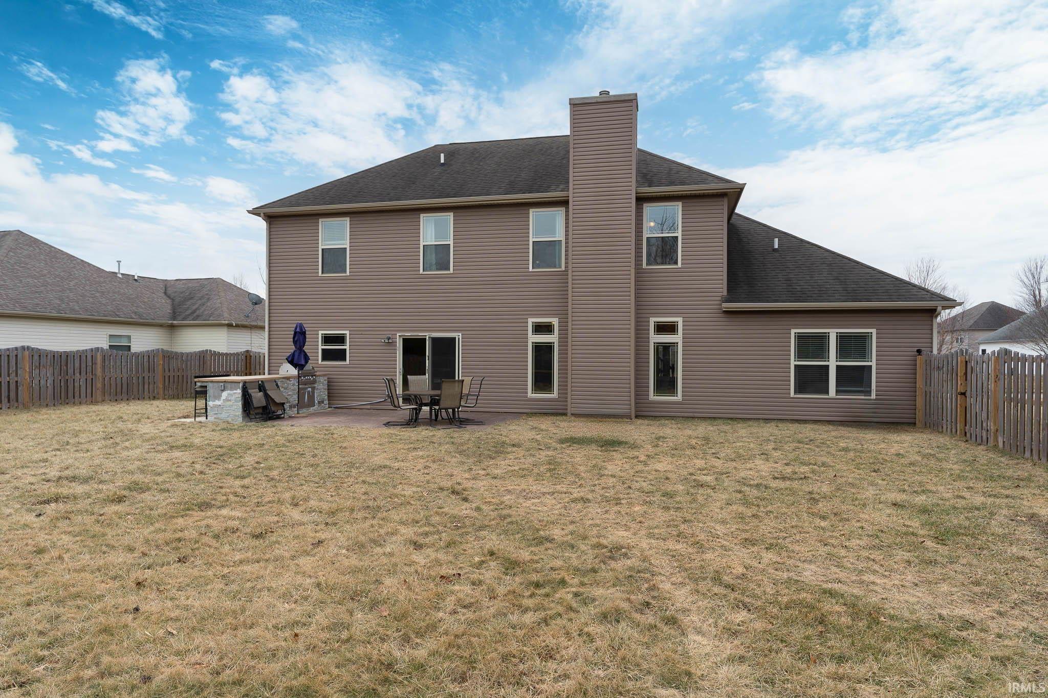 936 N Commodores Lane
