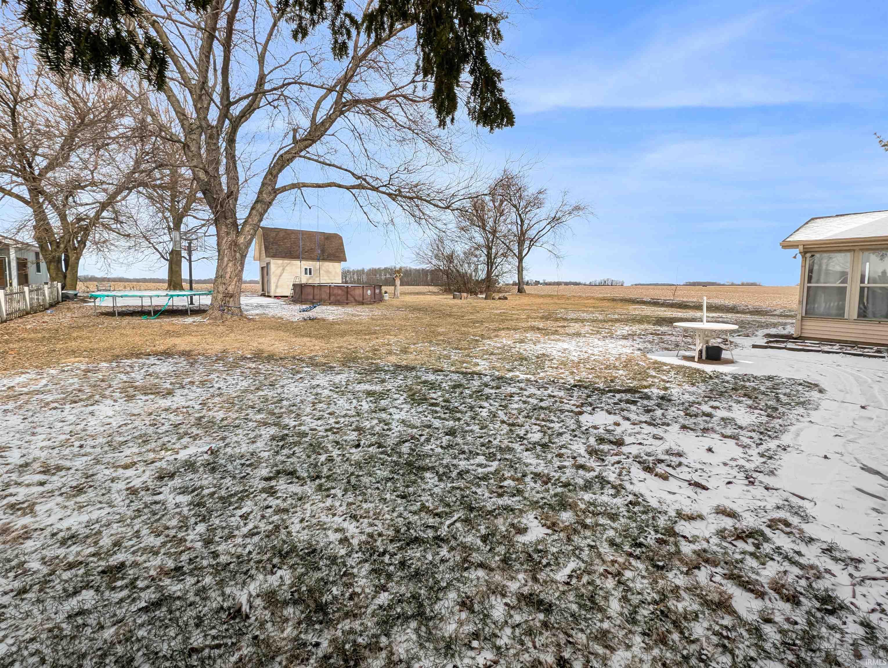 728 E County Road 100 N