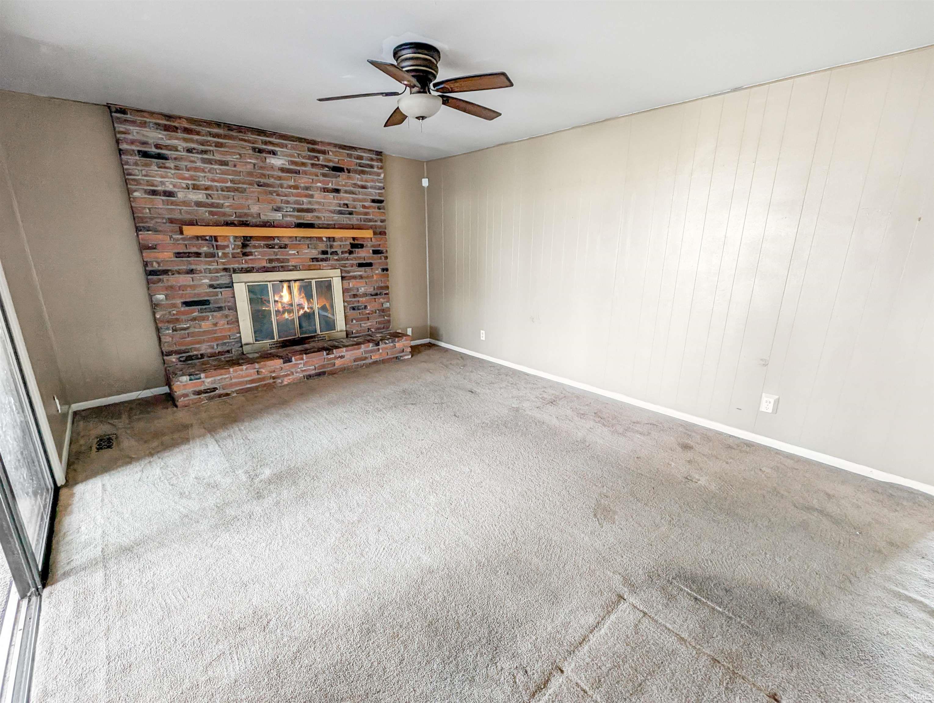 728 E County Road 100 N