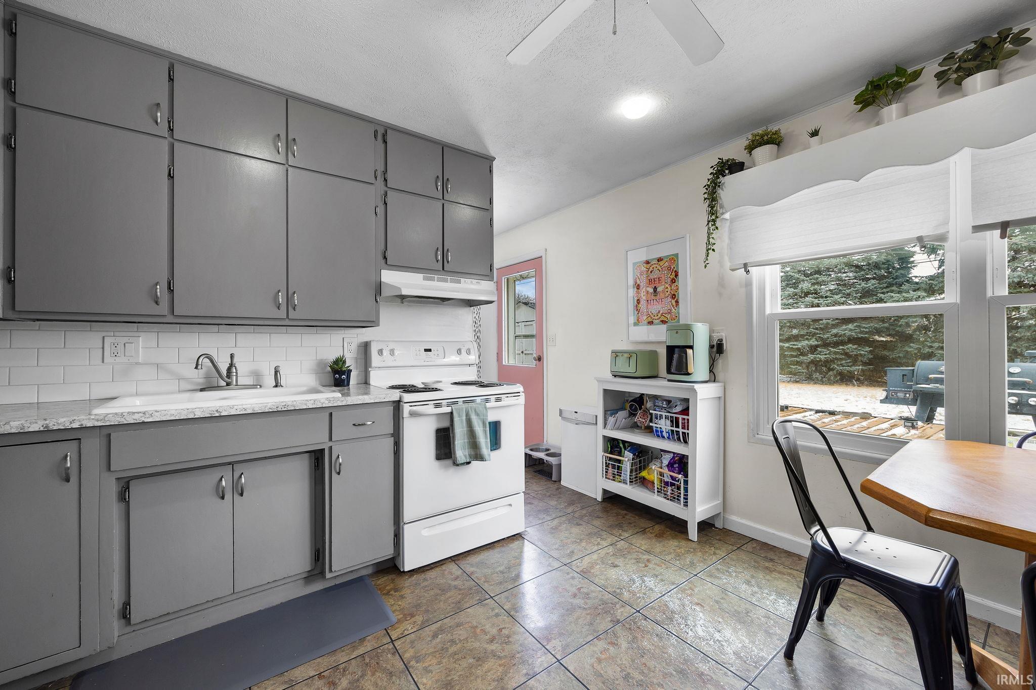 2318 Dakota Drive
