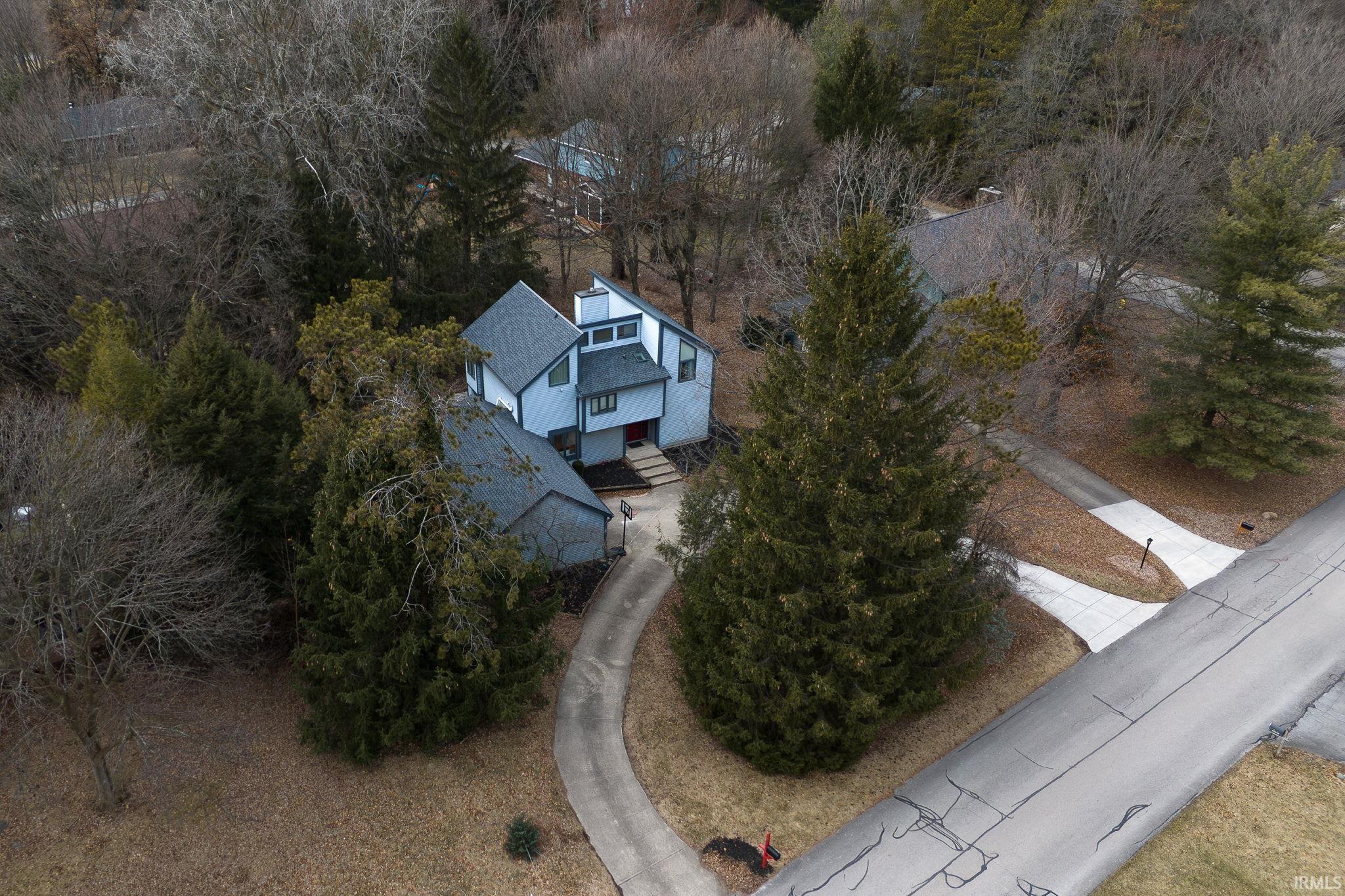 3730 Capilano Drive