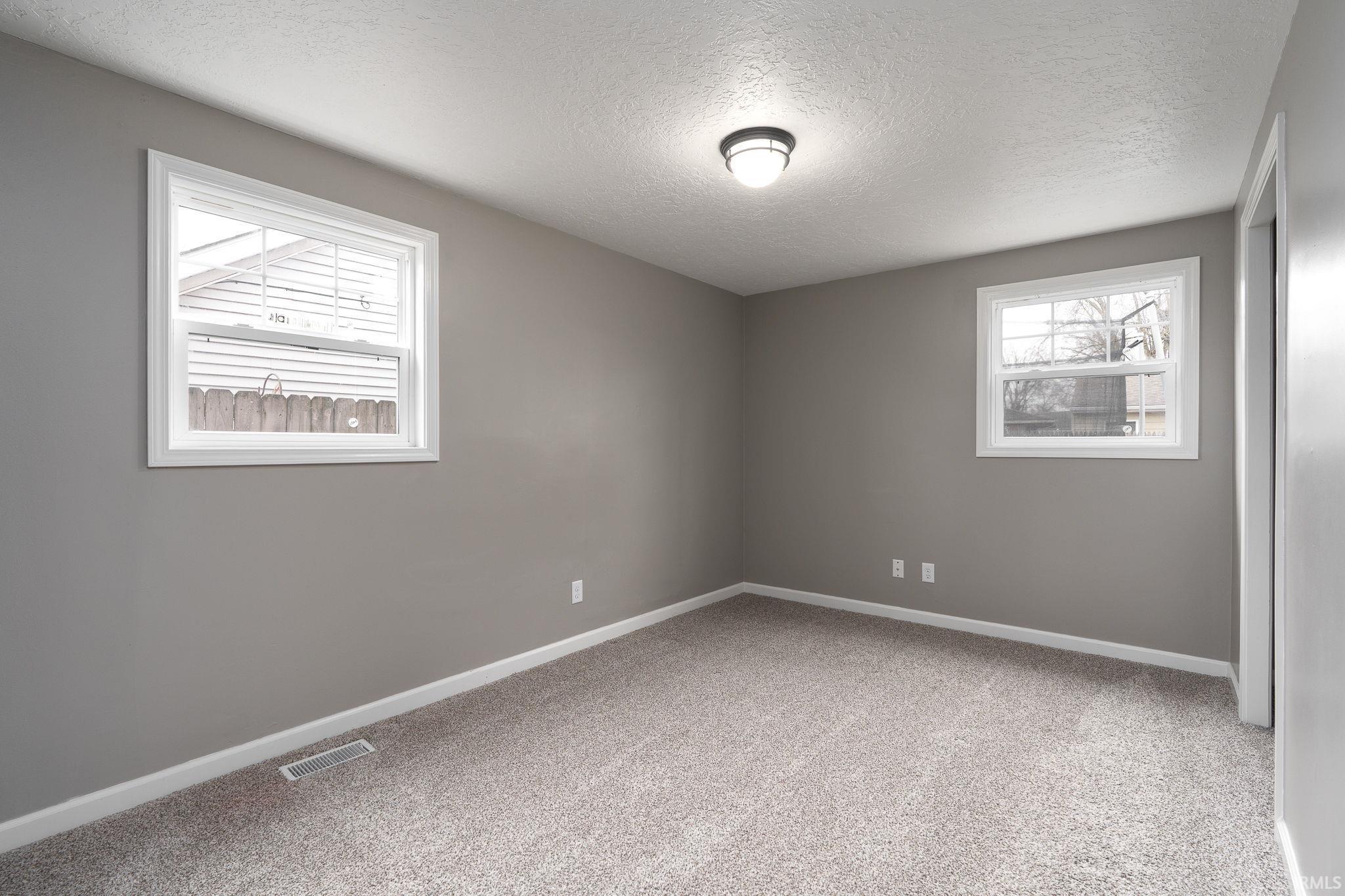 2005 Crowfoot Drive